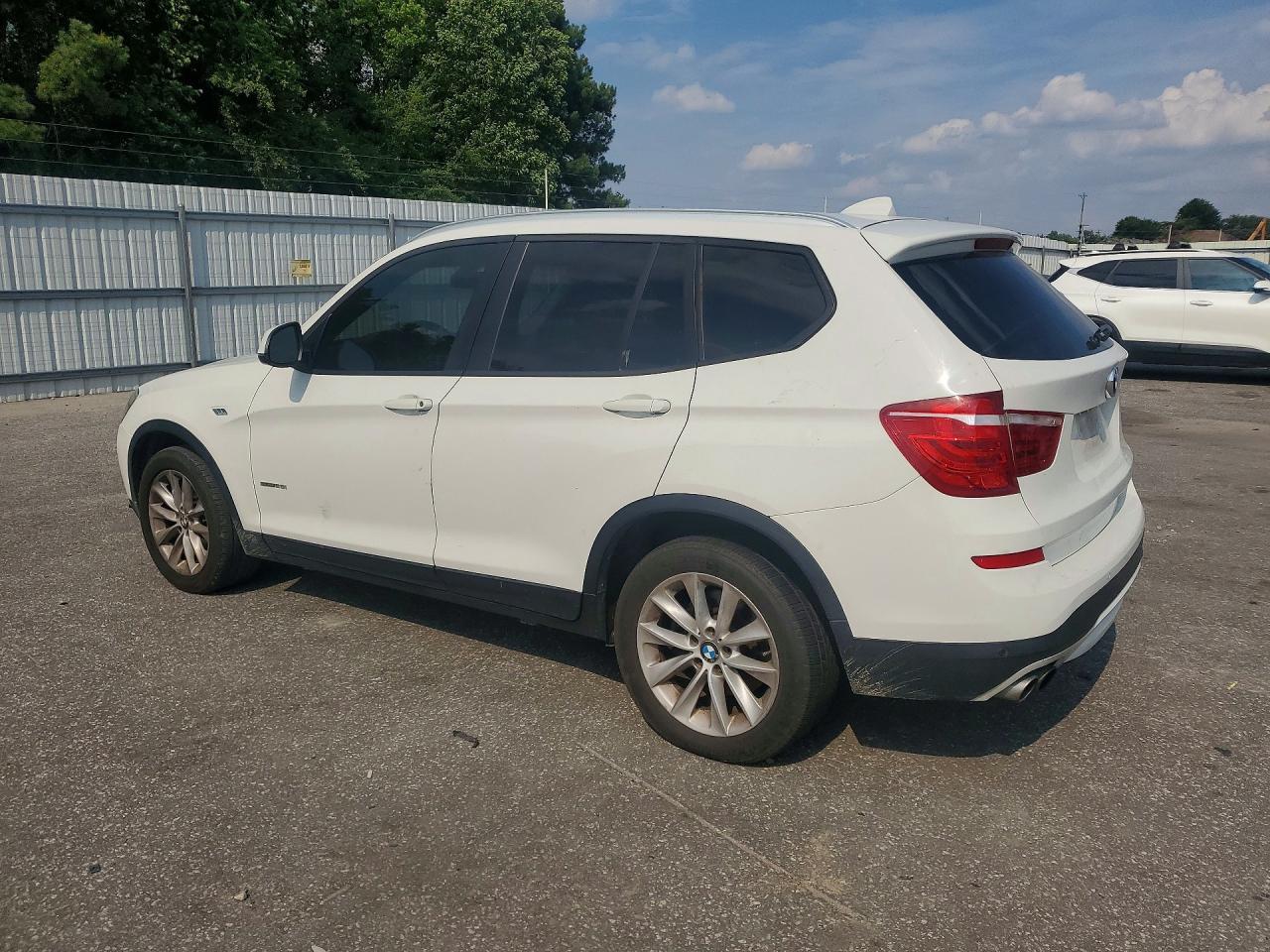 2017 BMW X3 Sdrive28I - zdjęcie 2