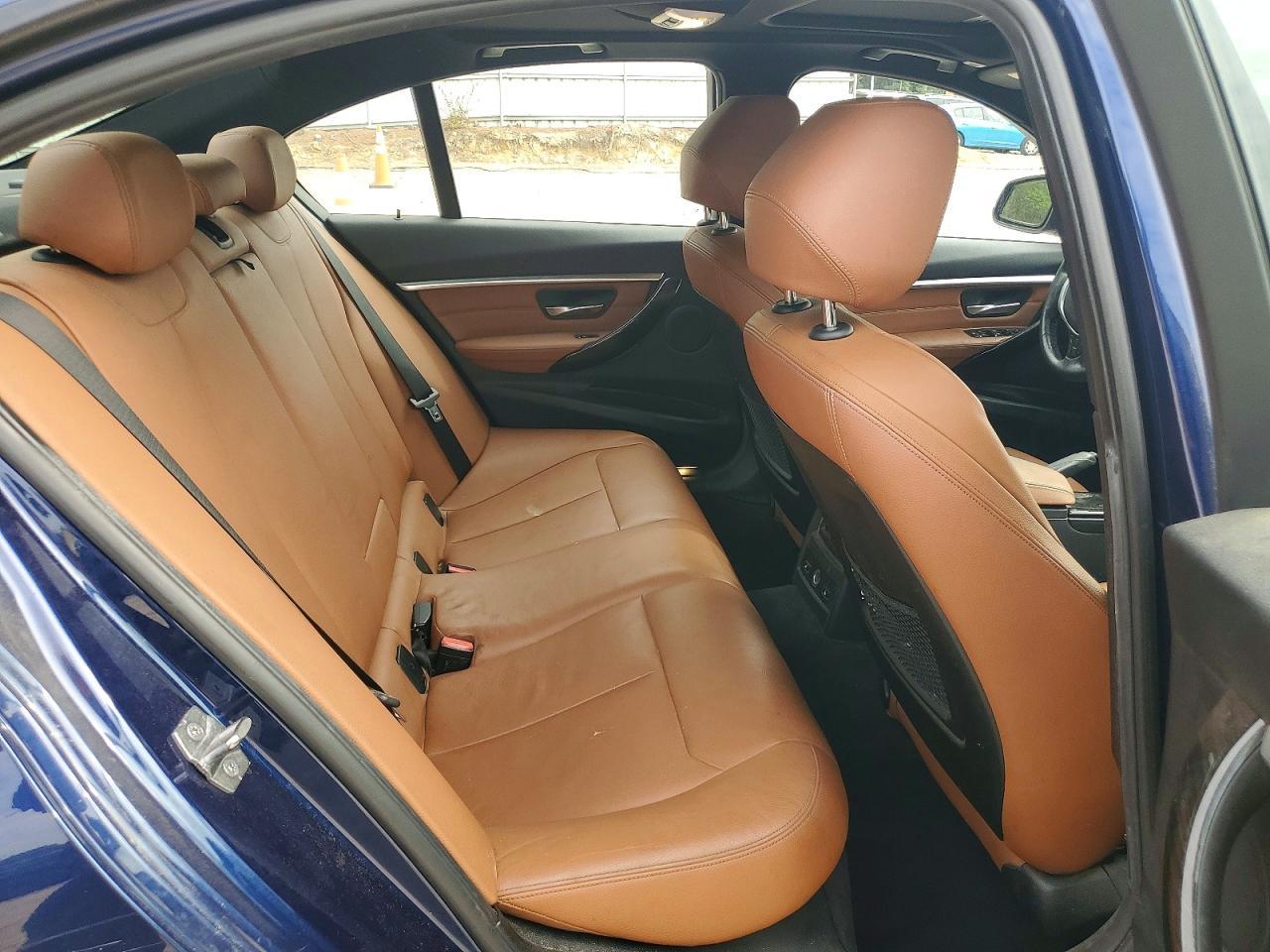 2016 BMW Seria 3 328i - zdjęcie 10