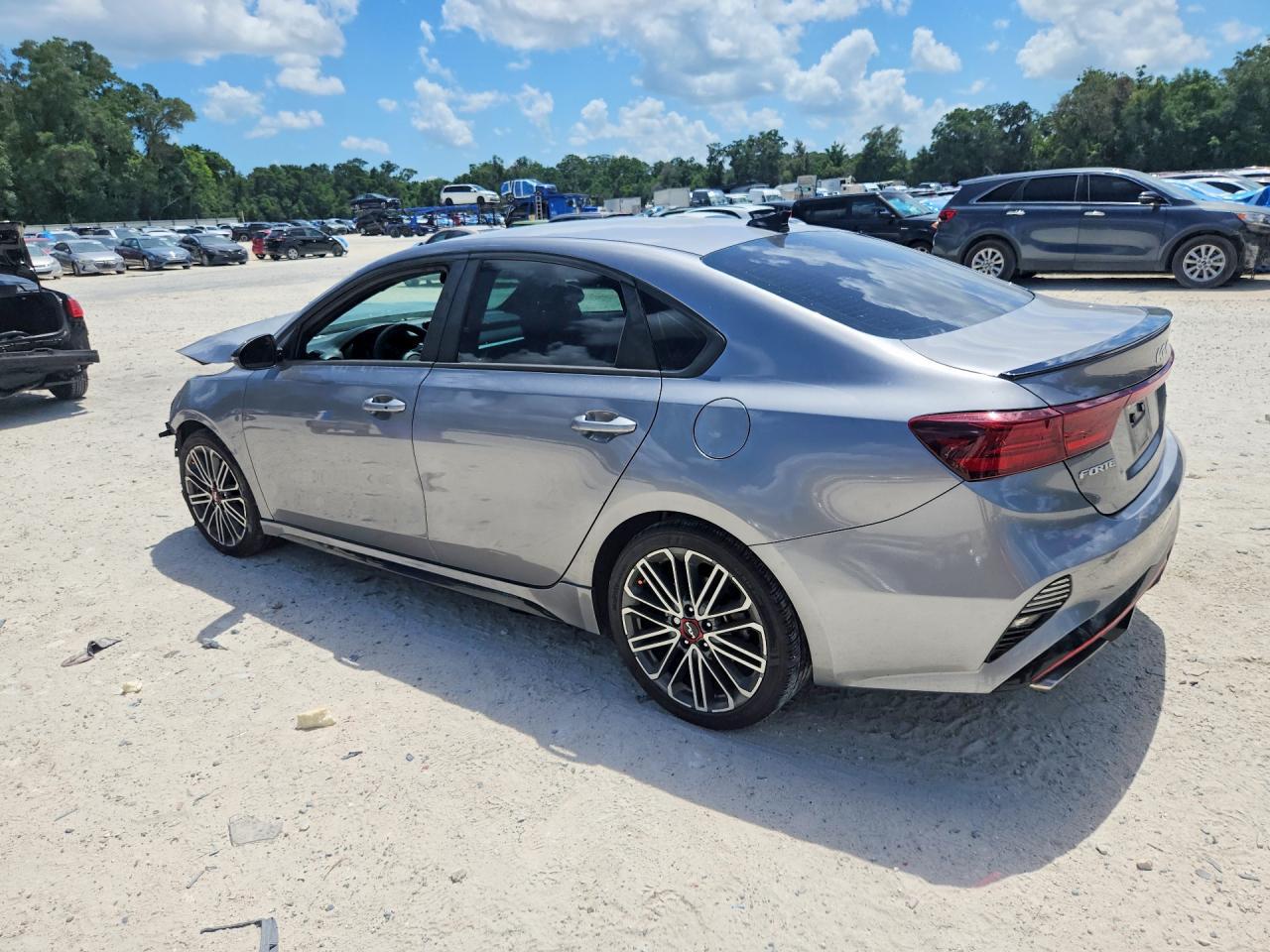 2024 Kia Forte Gt - zdjęcie 2