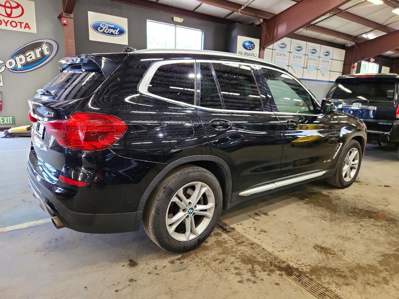 2018 BMW X3 xDrive30I - zdjęcie 3