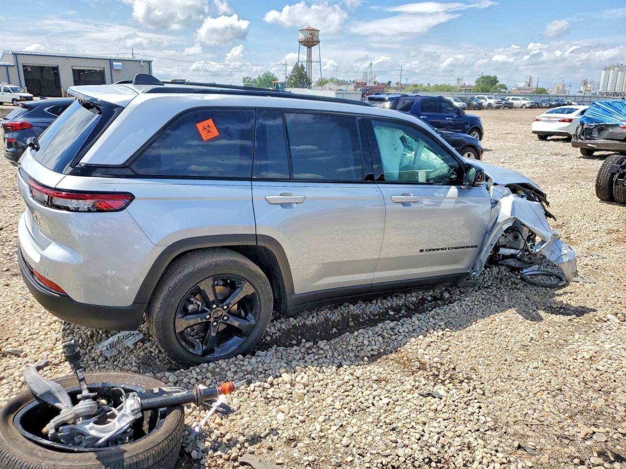 2024 Jeep Grand Cherokee Laredo - zdjęcie 3