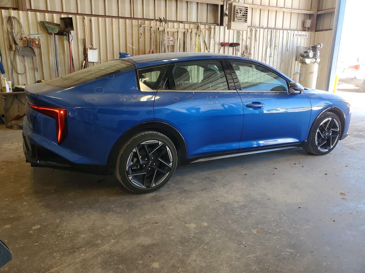 2025 Kia K4 Gt Line - zdjęcie 3