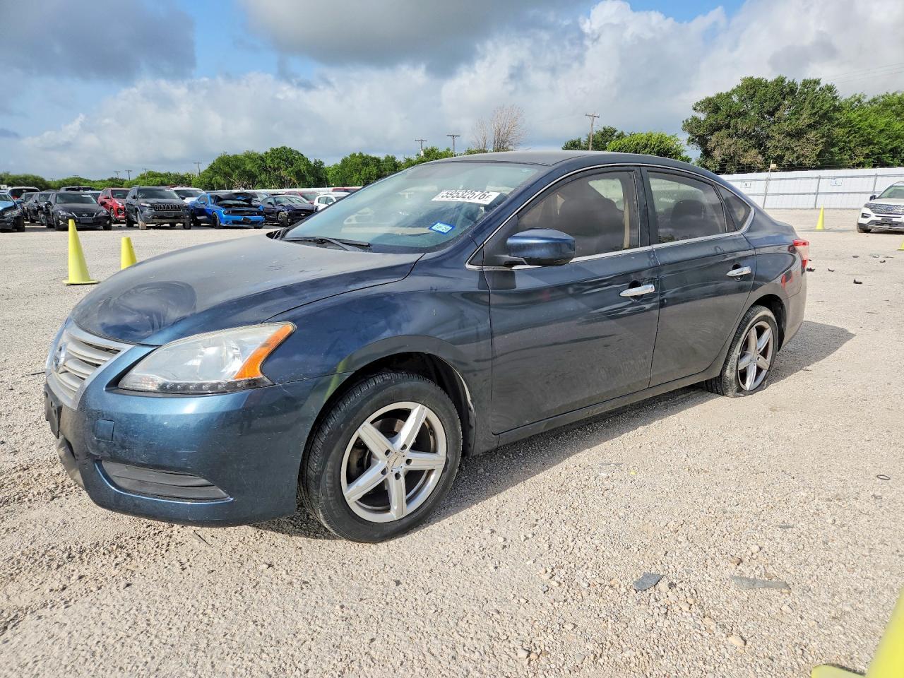 2014 Nissan Sentra S - zdjęcie główne