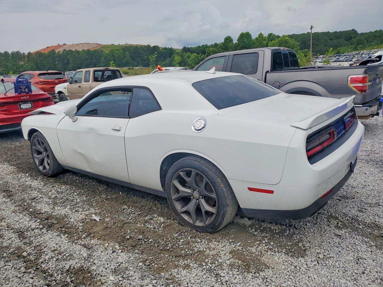 2016 Dodge Challenger Sxt - zdjęcie 2
