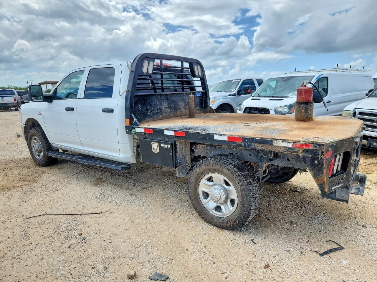 2024 Ram 2500 Tradesman - zdjęcie 2