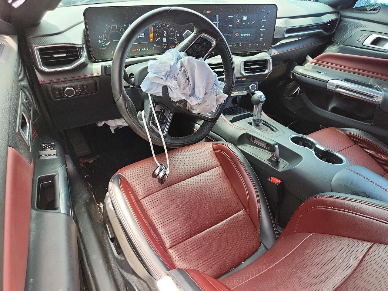 2024 Ford Mustang Gt - zdjęcie 8