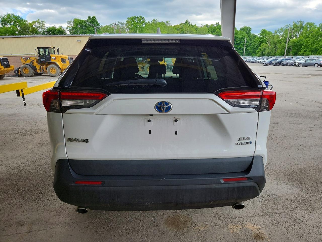 2021 Toyota Rav4 Xle - zdjęcie 6