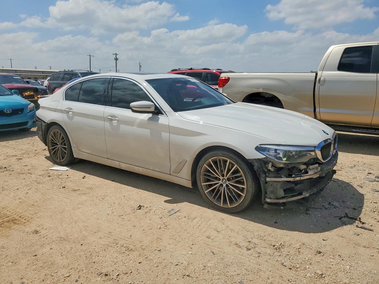 2018 BMW 530 I - zdjęcie 4