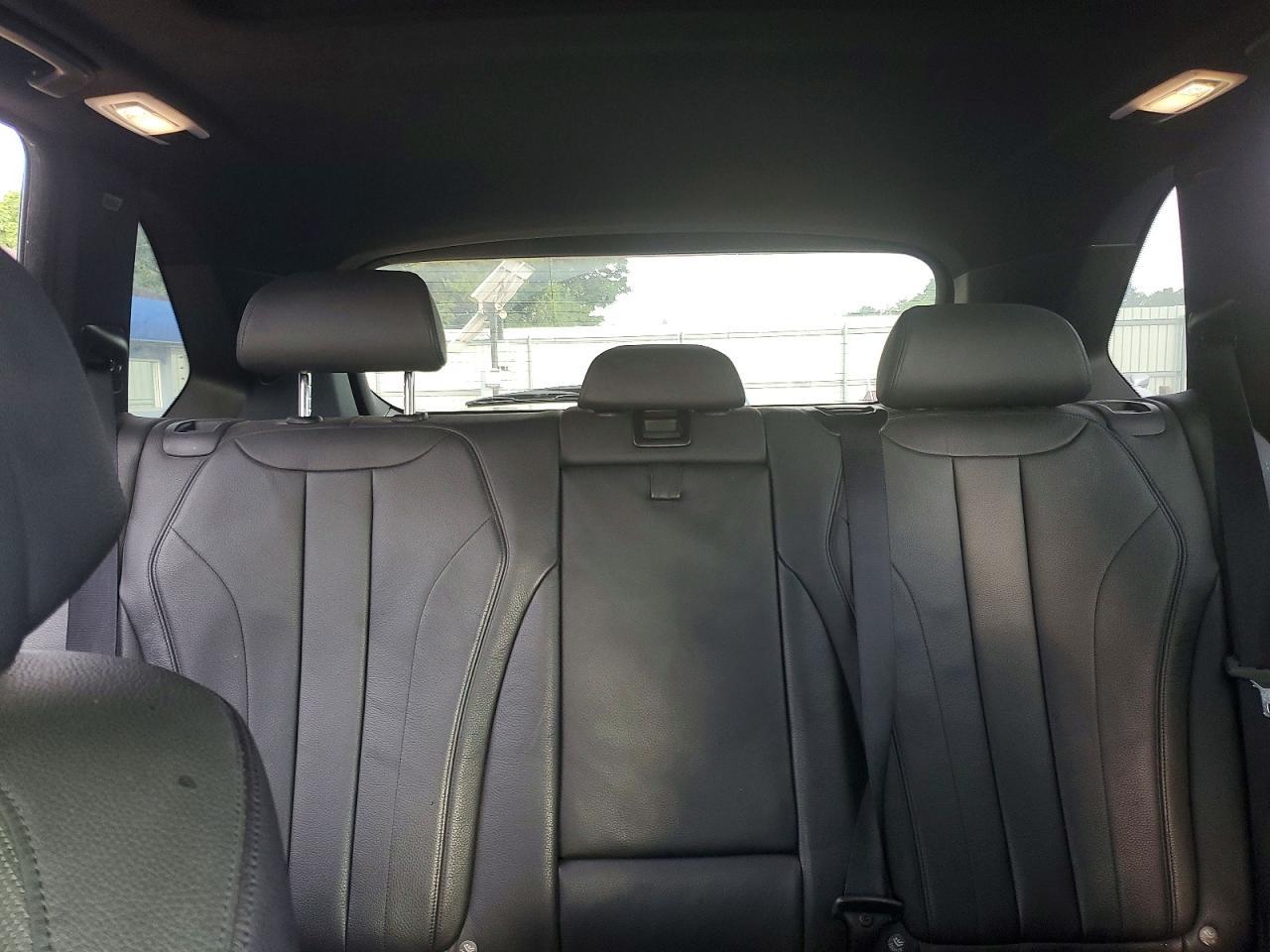 2017 BMW X5 xDrive35I - zdjęcie 10
