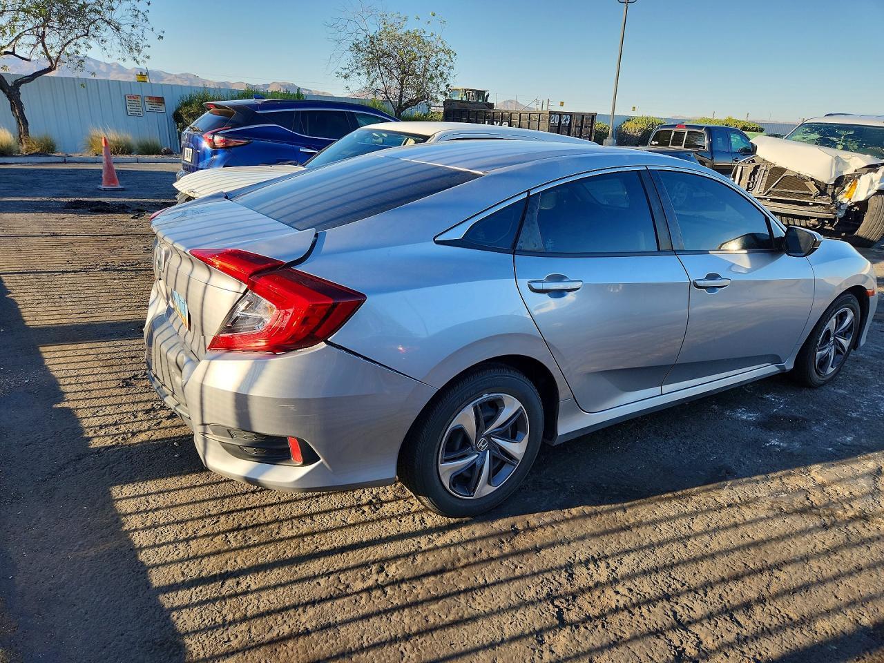 2021 Honda Civic Lx - zdjęcie 3