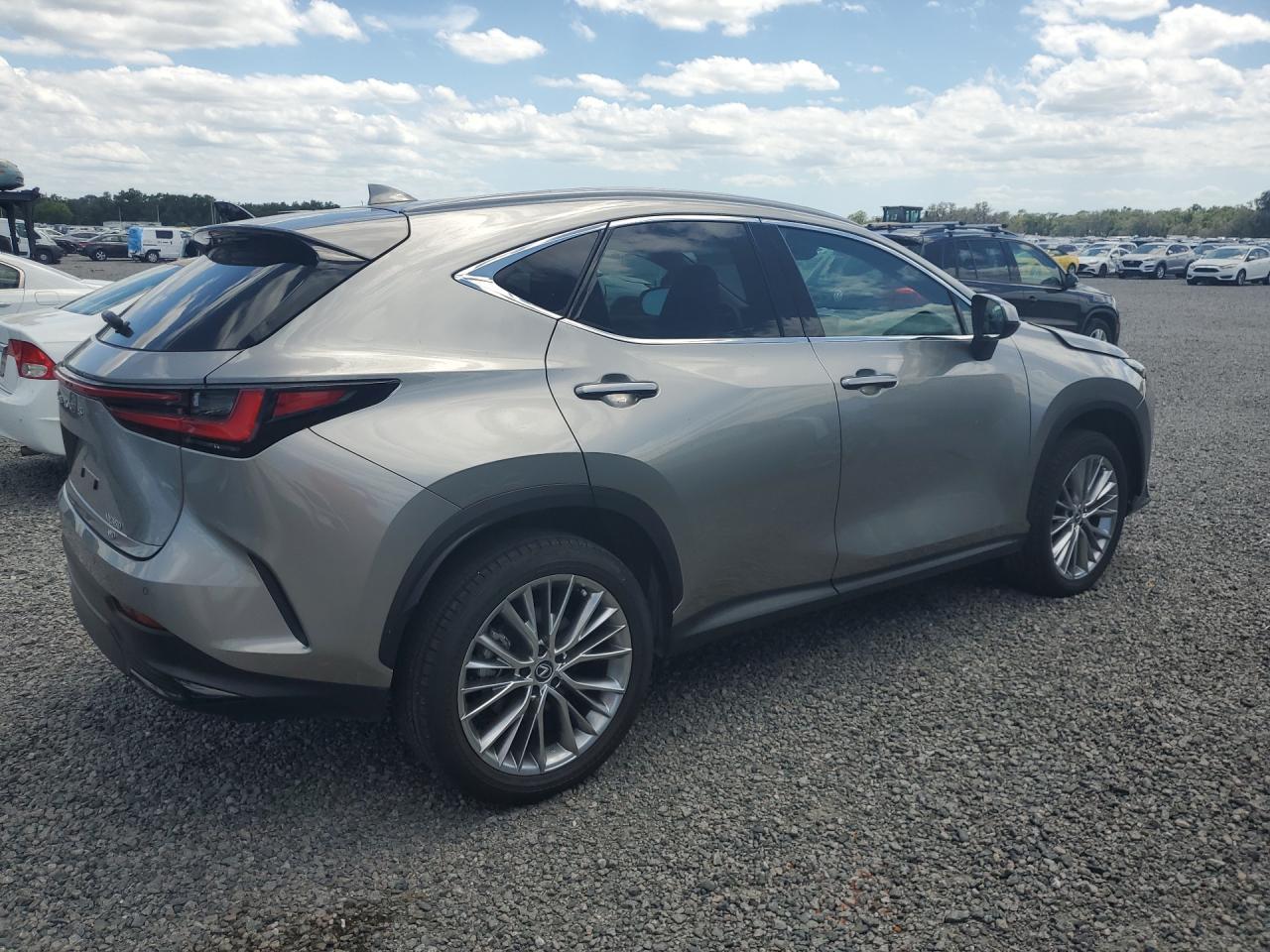 2025 Lexus Nx 350 Premium - zdjęcie 3