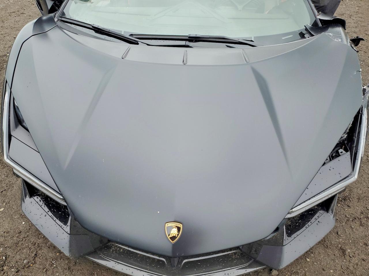 2025 Lamborghini Revuelto - zdjęcie 11