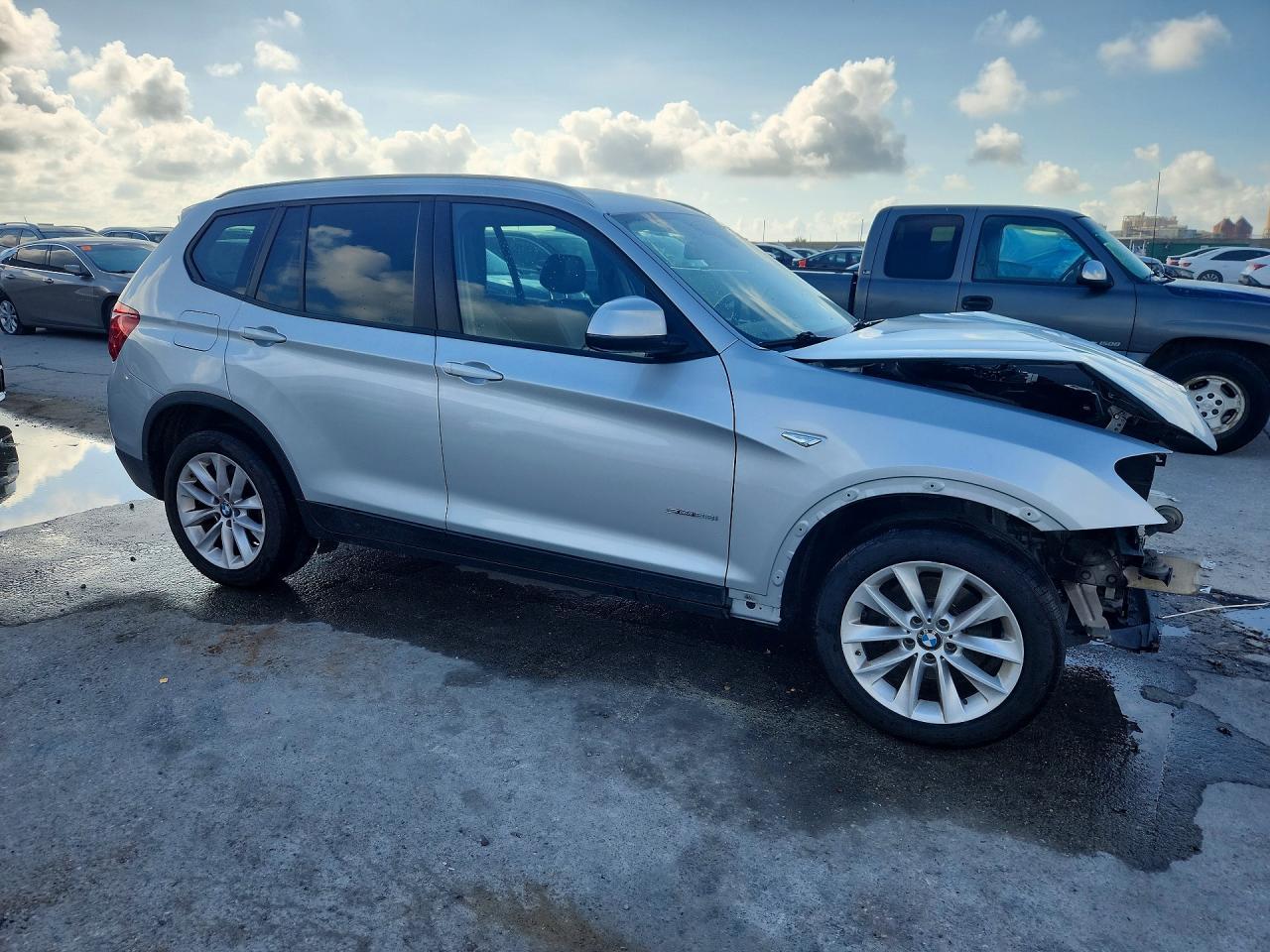 2017 BMW X3 Sdrive28I - zdjęcie 4