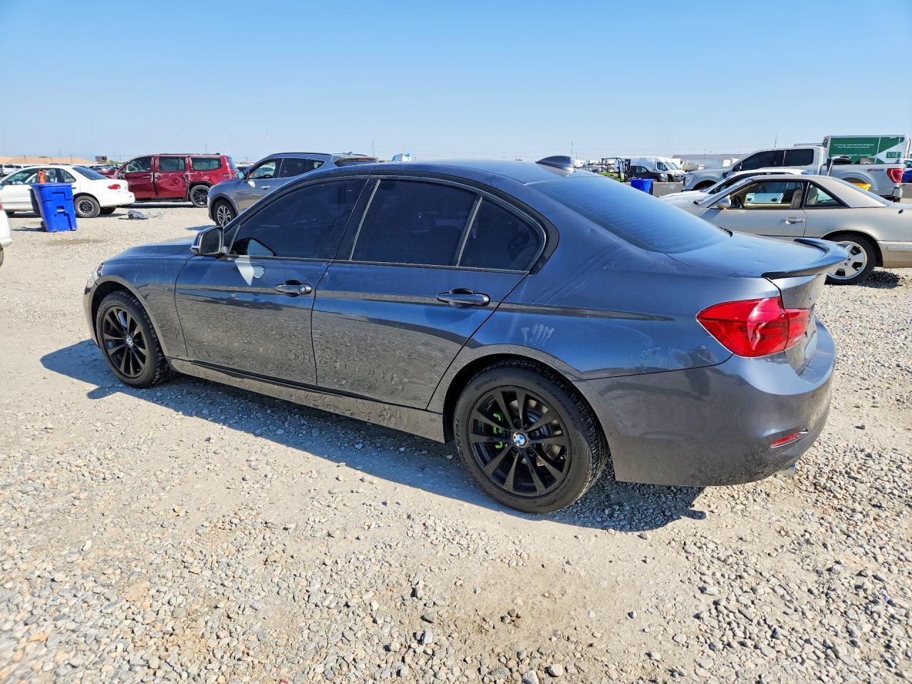 2018 BMW Seria 3 320i - zdjęcie 2