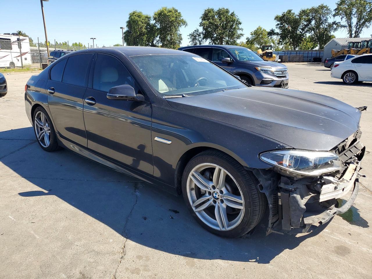 2014 BMW Seria 5 535i - zdjęcie 4