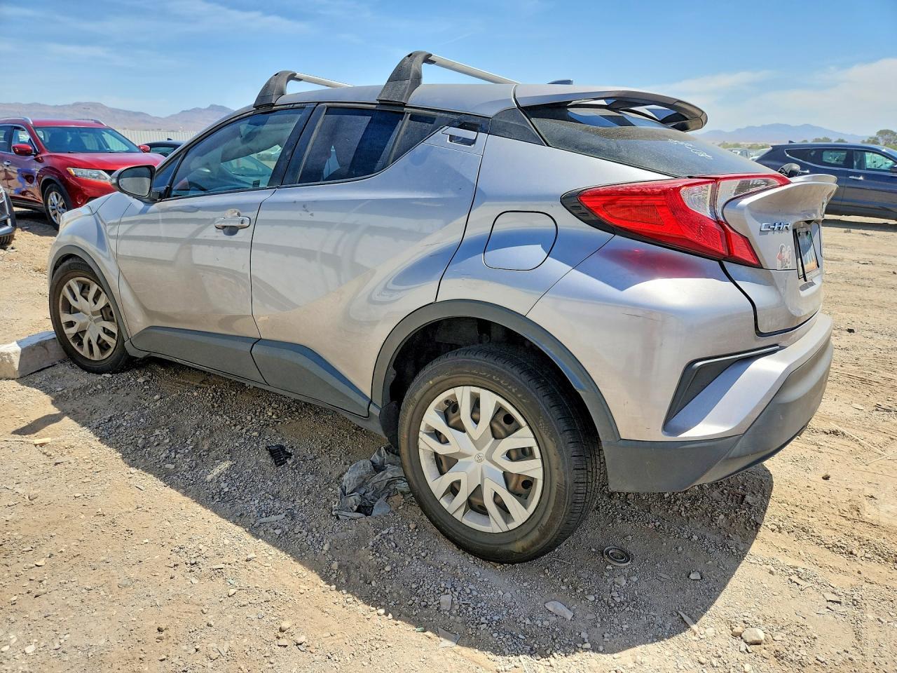 2019 Toyota C-Hr Le - zdjęcie 2