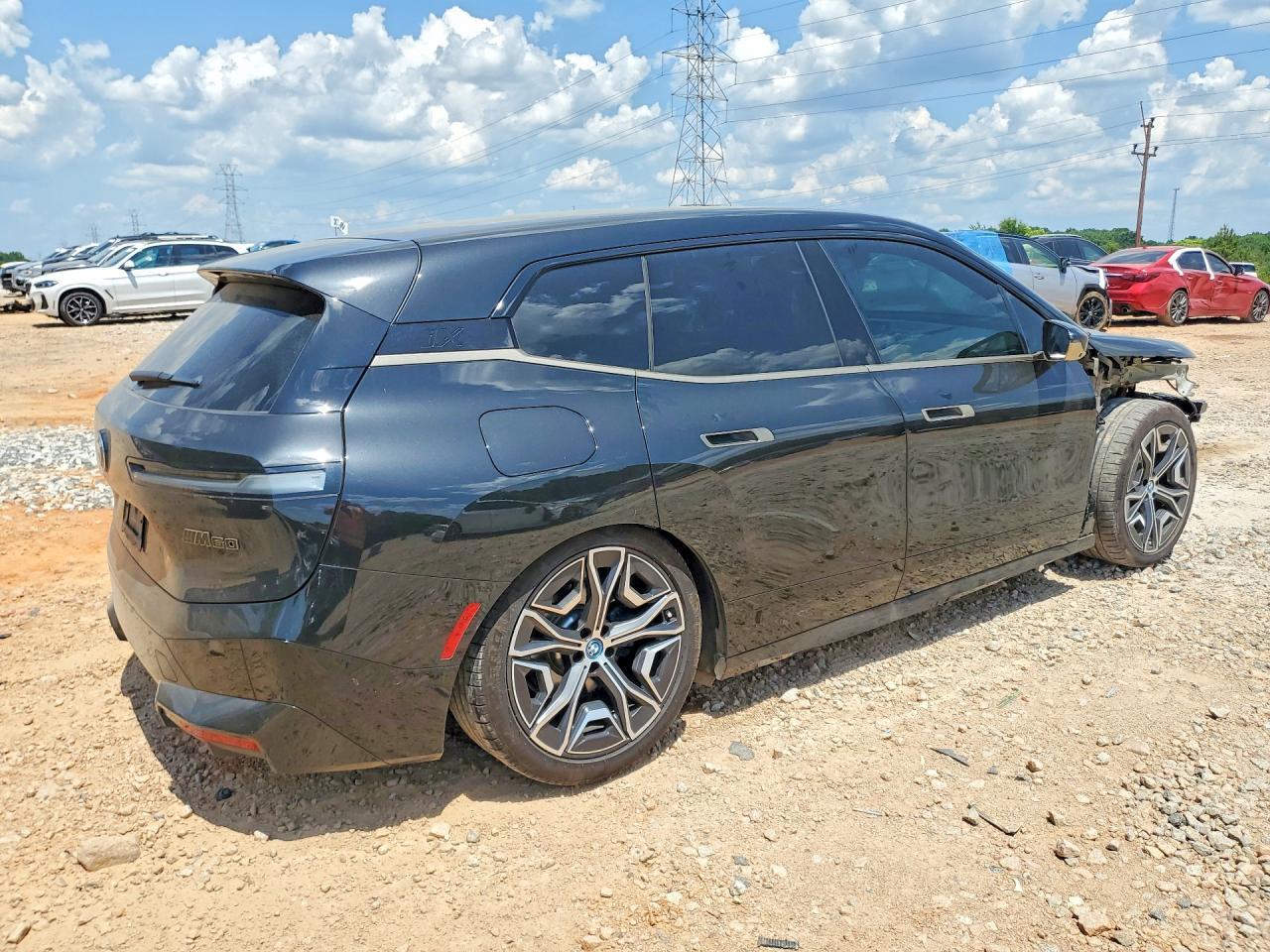2024 BMW Ix M60 - zdjęcie 3