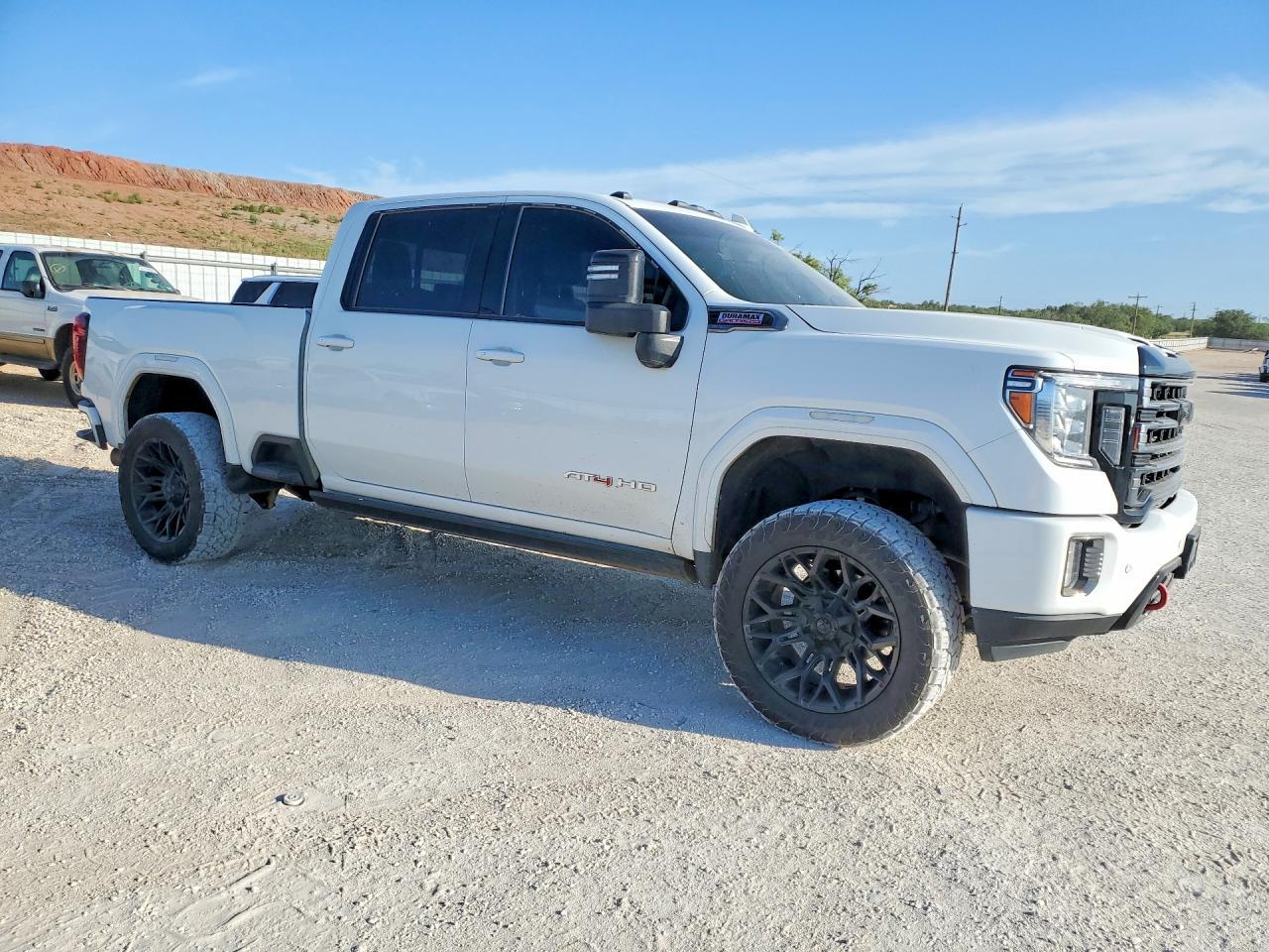 2022 GMC Sierra K2500 At4 - zdjęcie 4