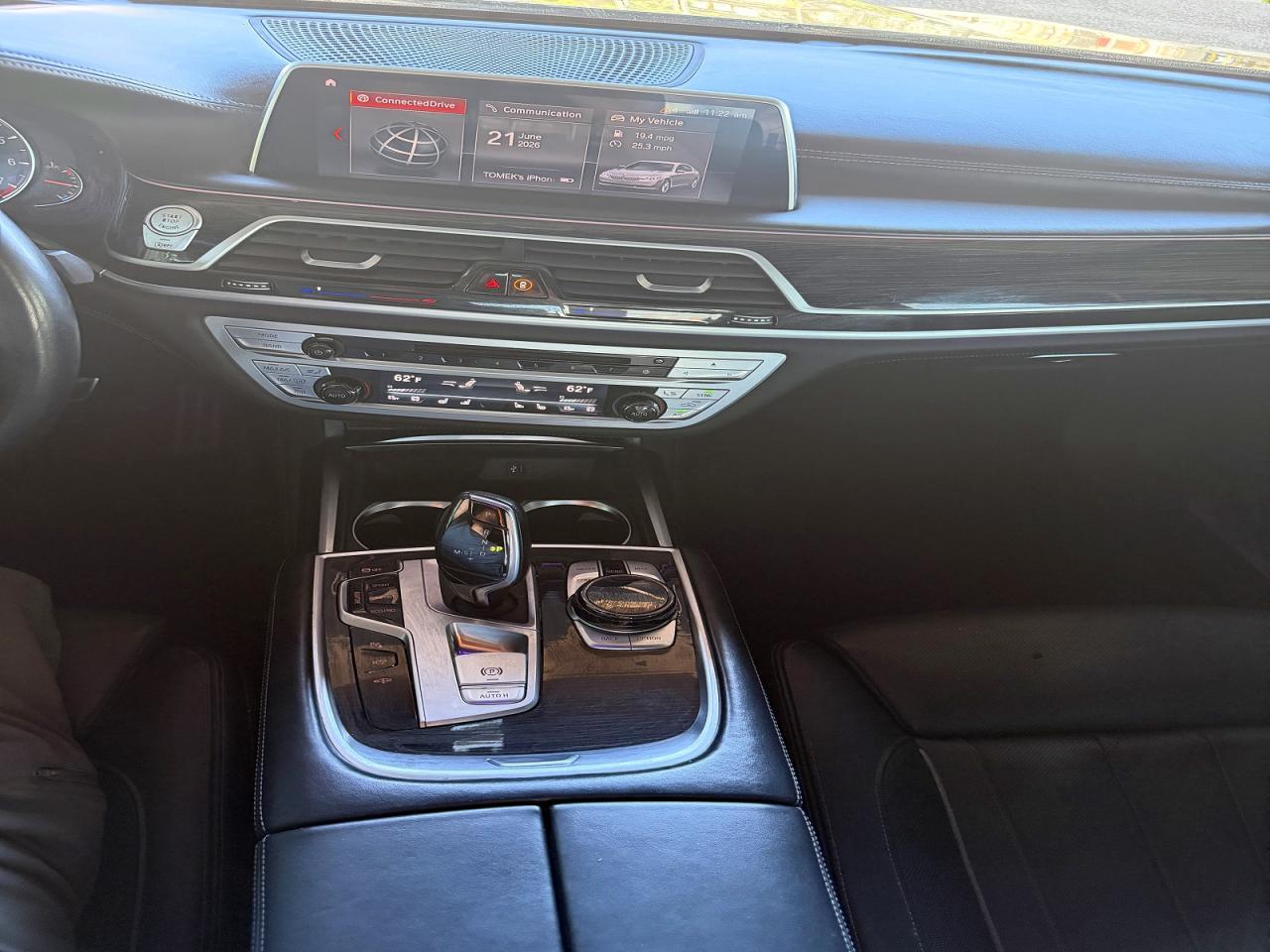 2019 BMW 750I xDrive - zdjęcie 13