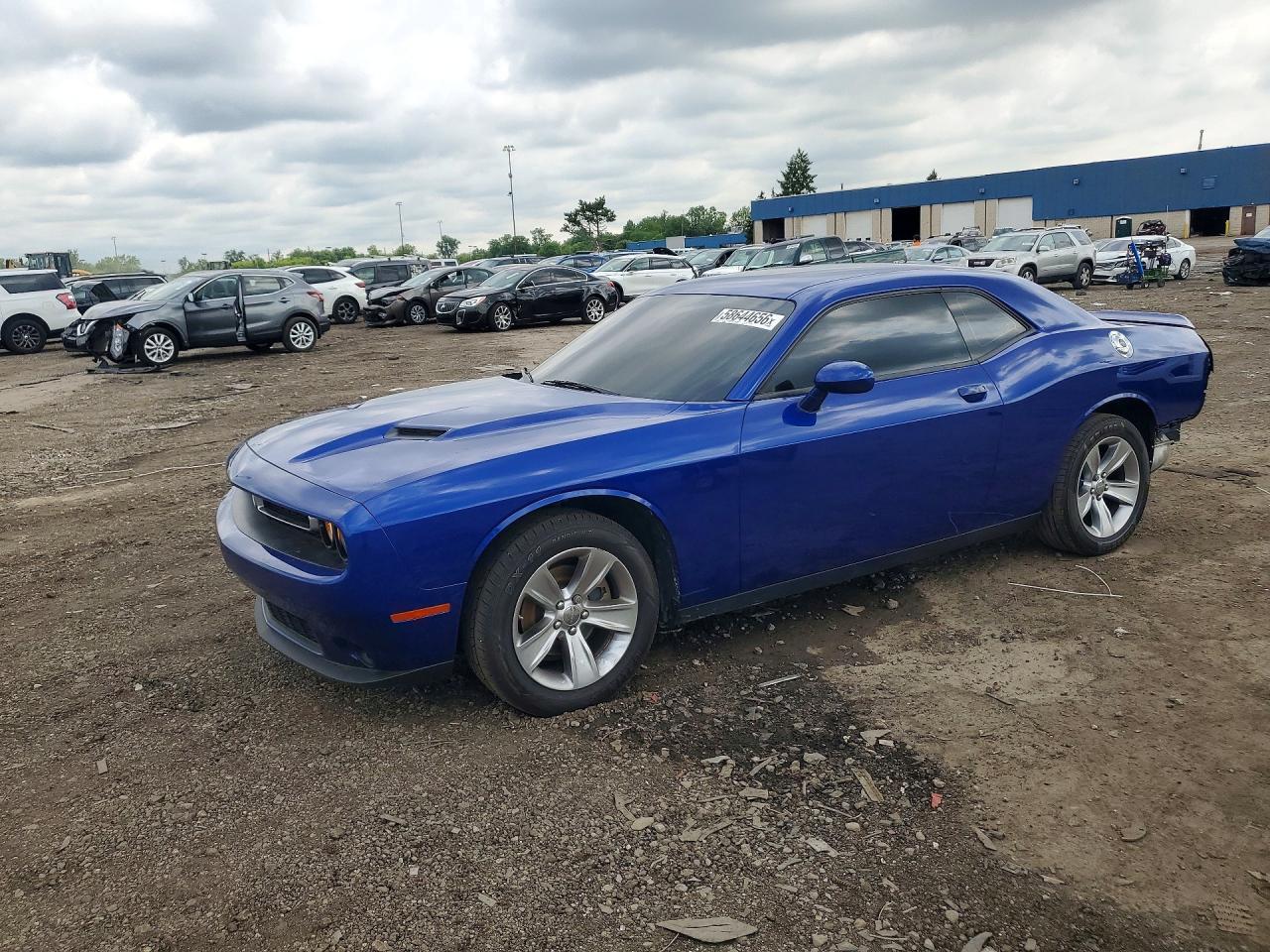 2022 Dodge Challenger Sxt - zdjęcie główne