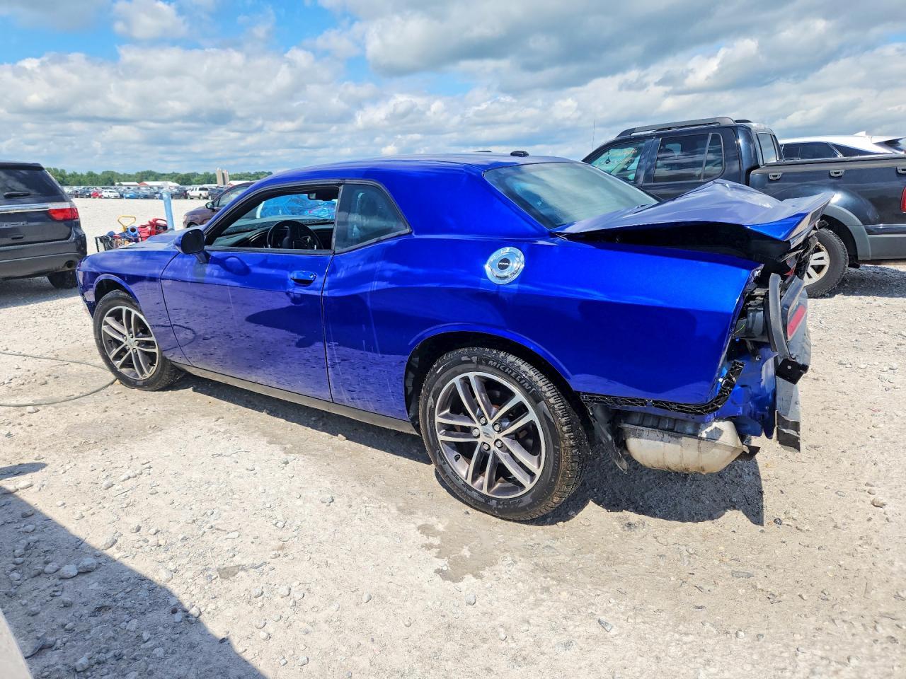 2019 Dodge Challenger Sxt - zdjęcie 2