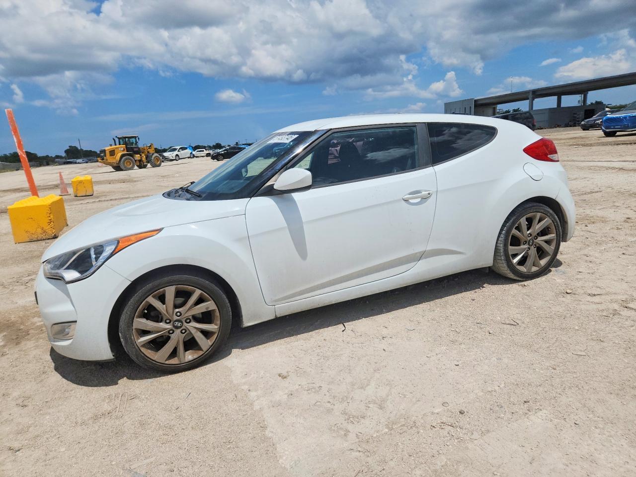 2017 Hyundai Veloster Base - zdjęcie główne