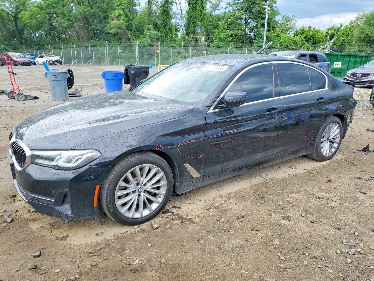 2021 BMW Seria 5 530i - zdjęcie główne