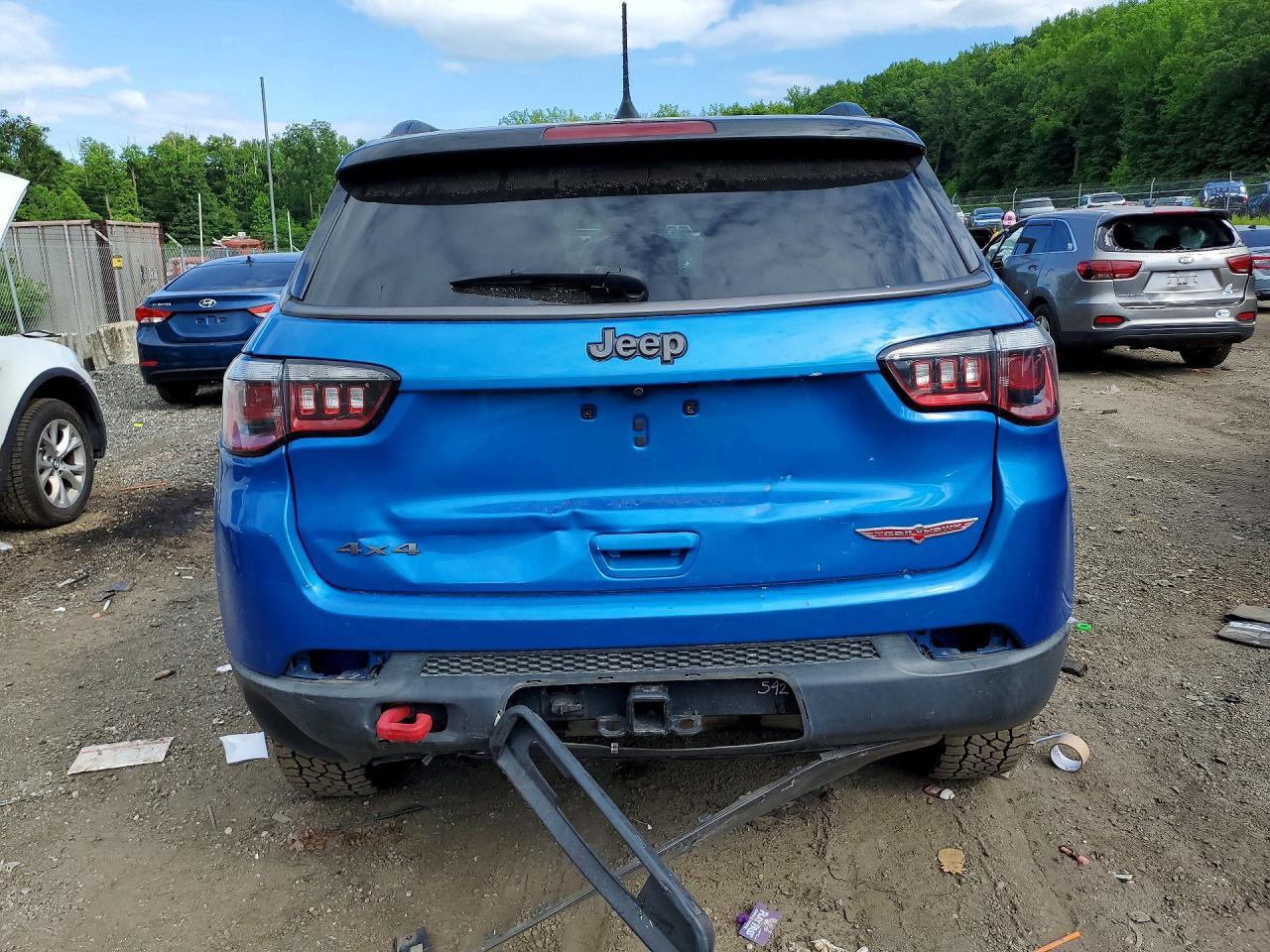 2018 Jeep Compass Trailhawk - zdjęcie 6