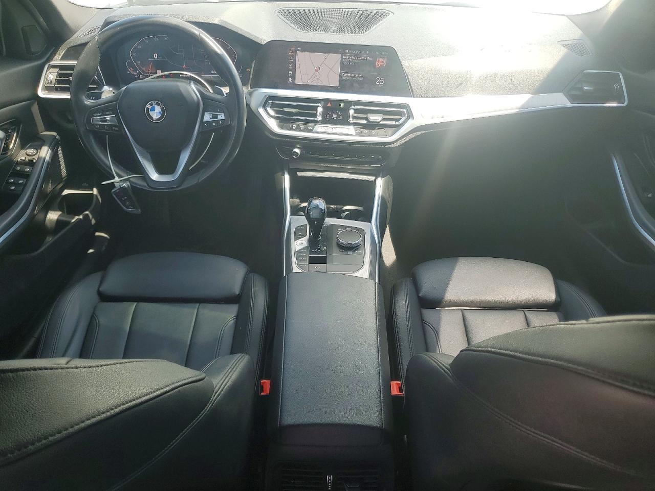 2019 BMW 330I - zdjęcie 8