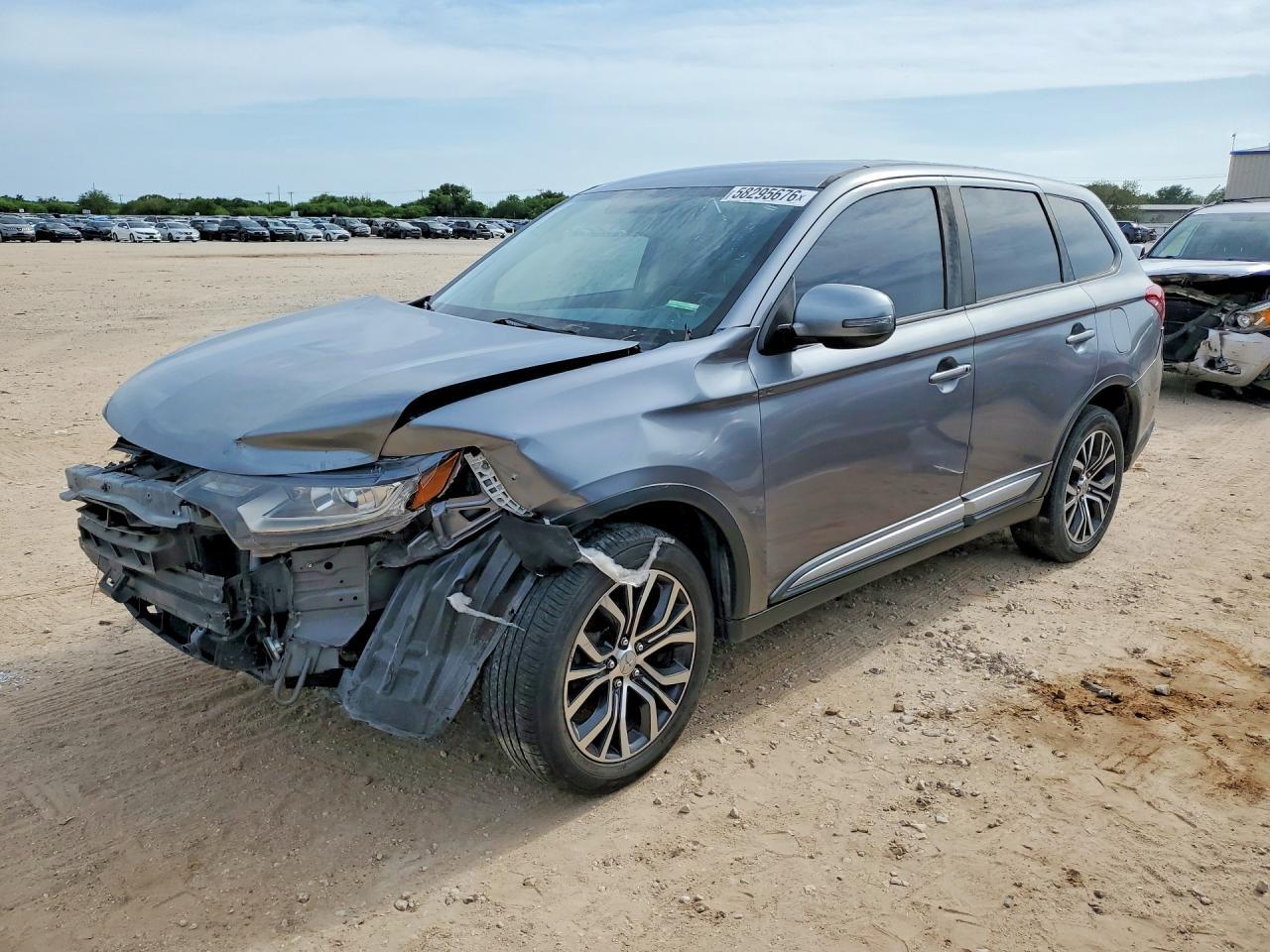 2018 Mitsubishi Outlander Se - zdjęcie główne