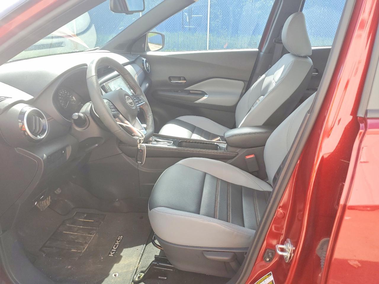 2023 Nissan Kicks Sr - zdjęcie 7