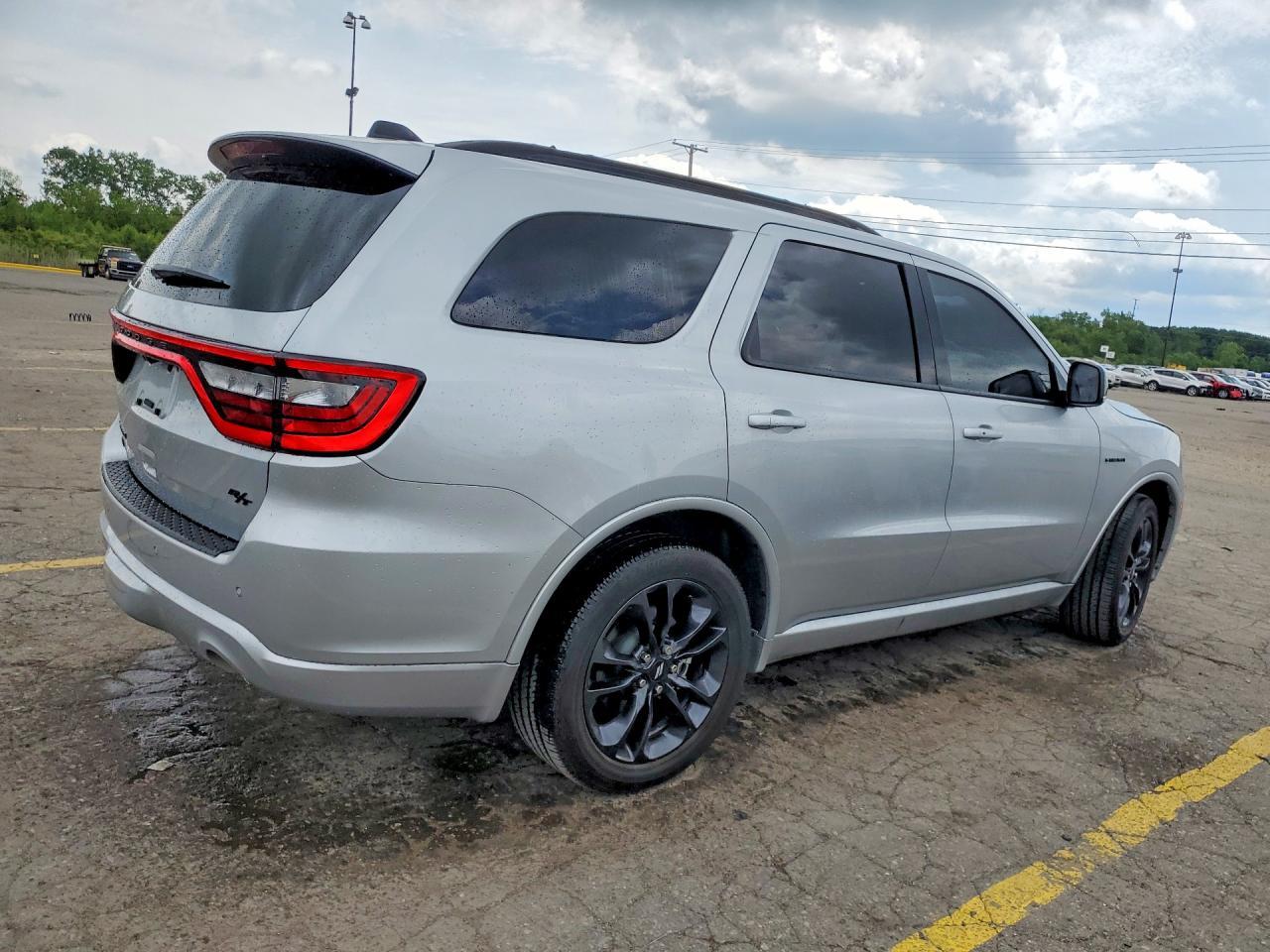 2025 Dodge Durango R/T - zdjęcie 3