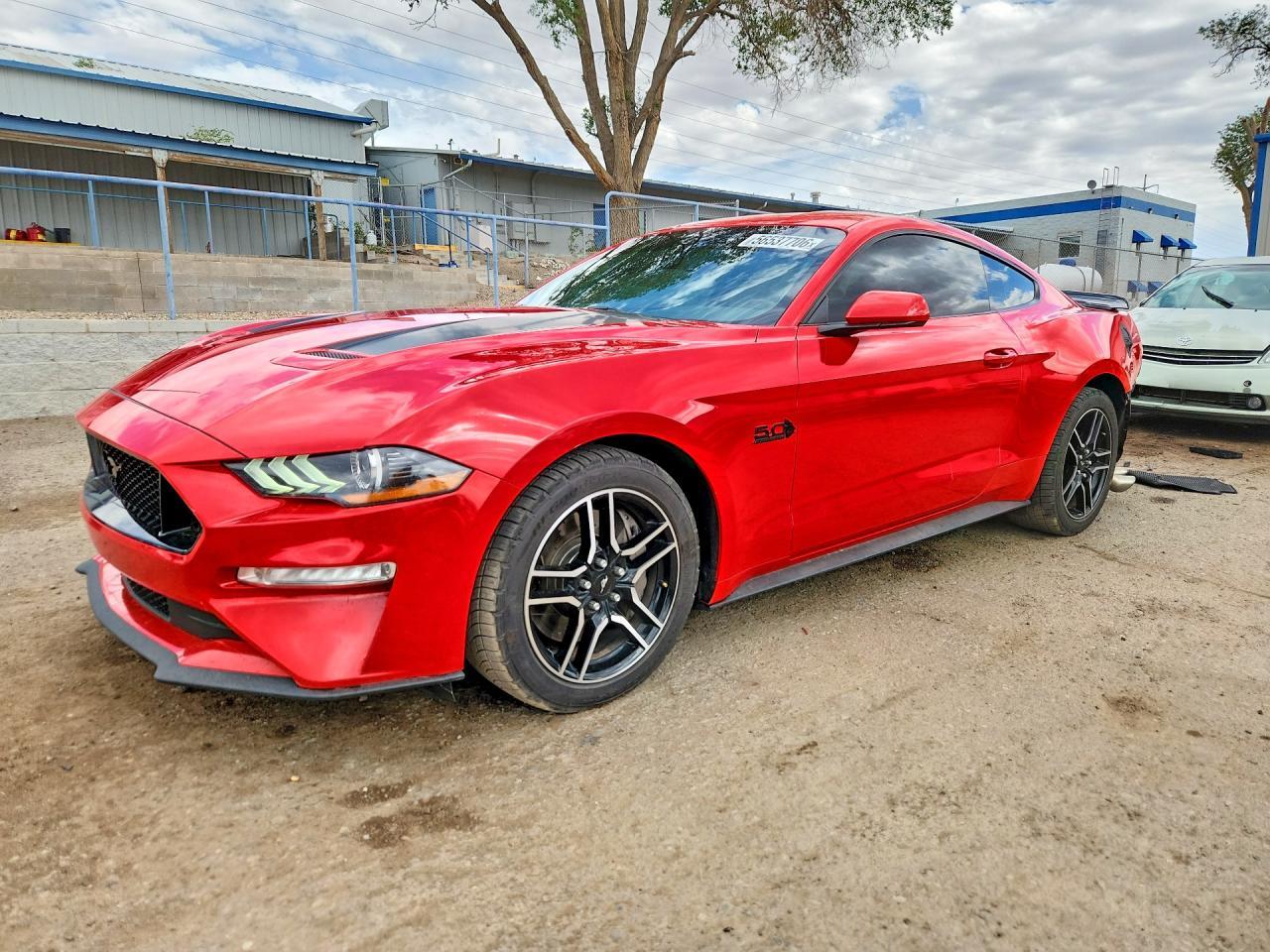 Ford Mustang - zdjęcie 1