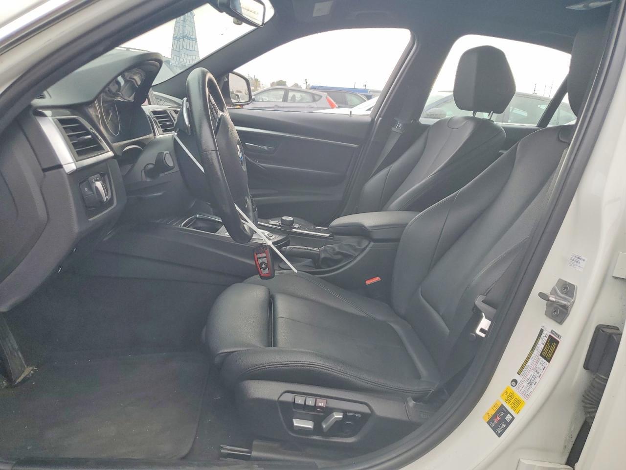 2018 BMW 330E - zdjęcie 7