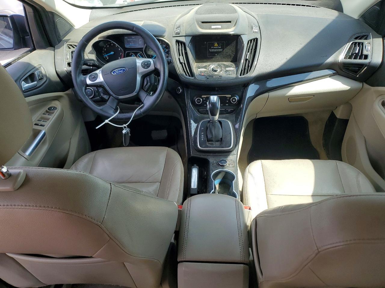 2014 Ford Escape Titanium - zdjęcie 8