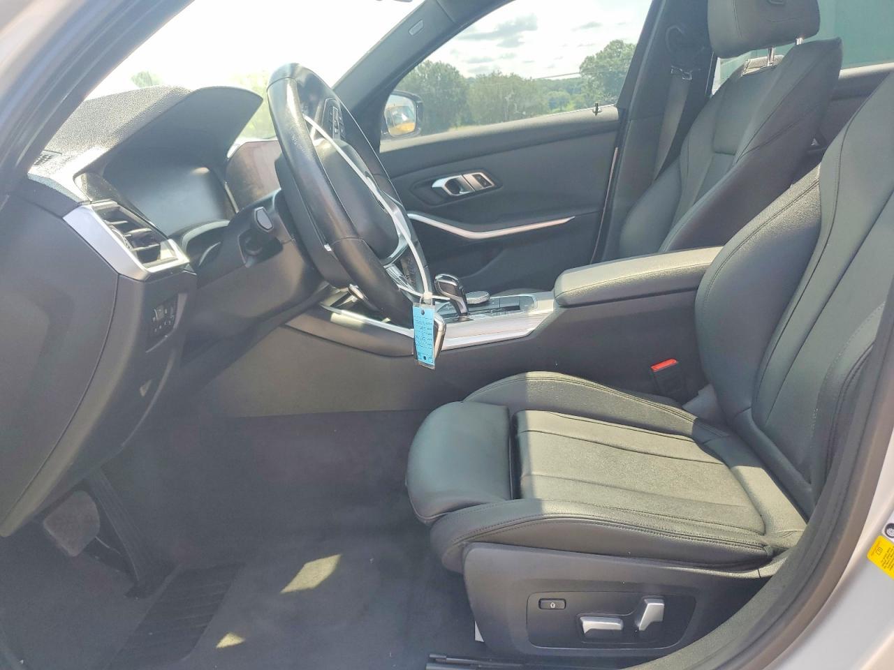 2019 BMW 330I - zdjęcie 7