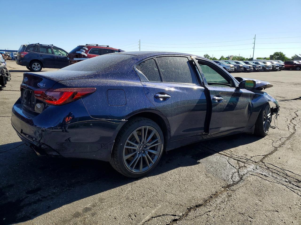 2021 Infiniti Q50 Red Sport 400 - zdjęcie 3