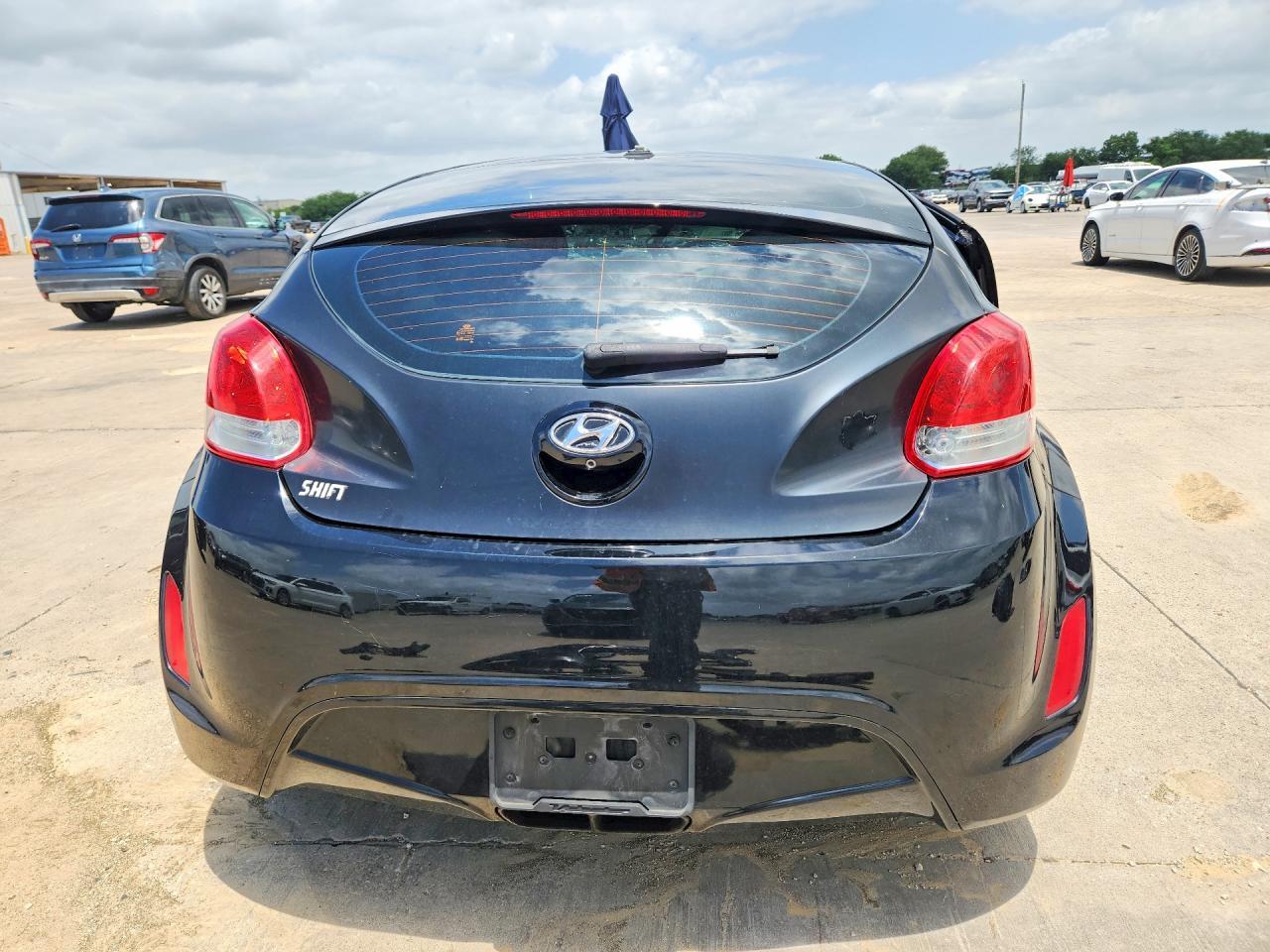 2015 Hyundai Veloster Base - zdjęcie 6