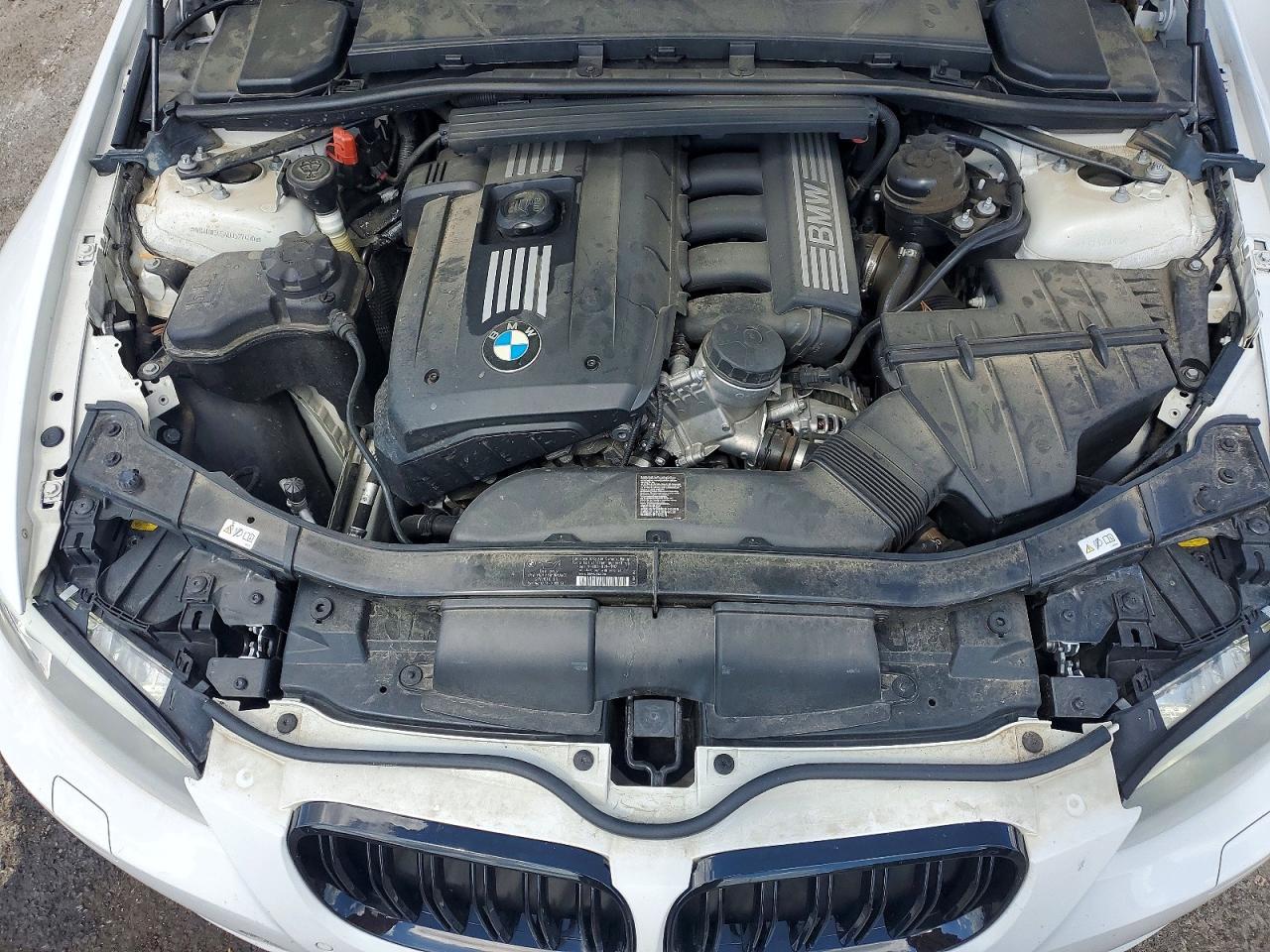 2013 BMW 328 I - zdjęcie 11