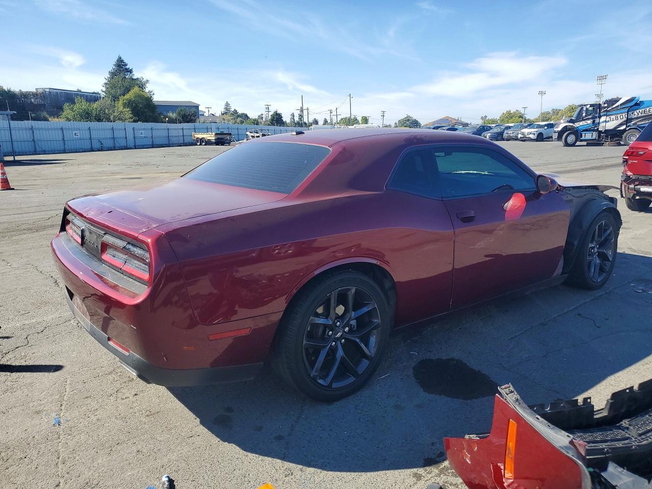 2021 Dodge Challenger Gt - zdjęcie 3