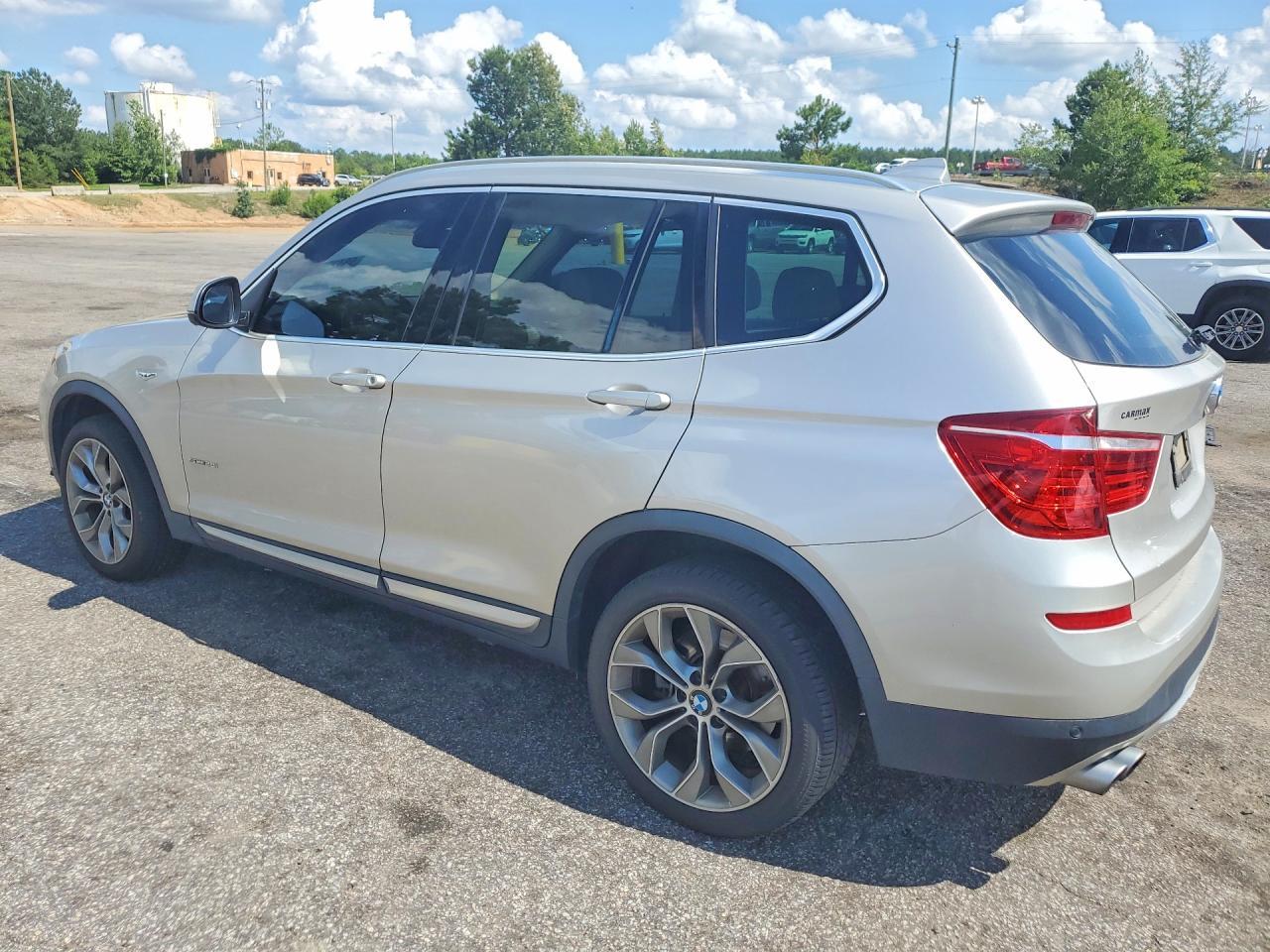 2017 BMW X3 Sdrive28I - zdjęcie 2