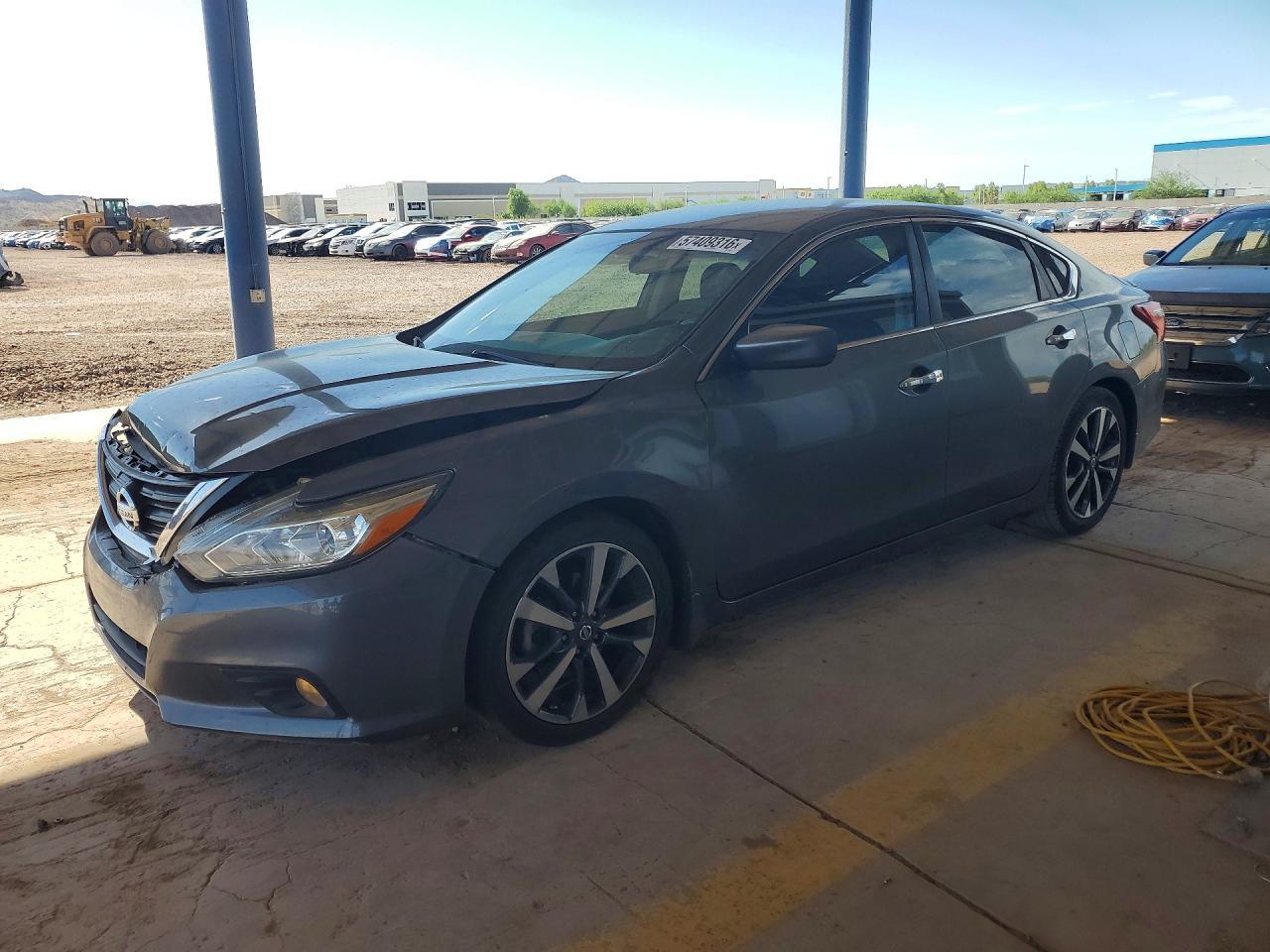 2017 Nissan Altima 2.5 Sr - zdjęcie główne