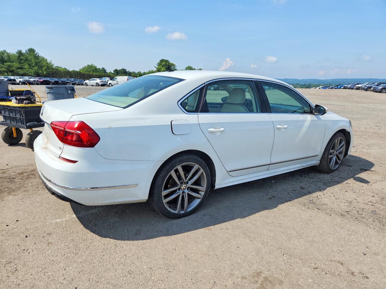 2016 Volkswagen Passat S - zdjęcie 3