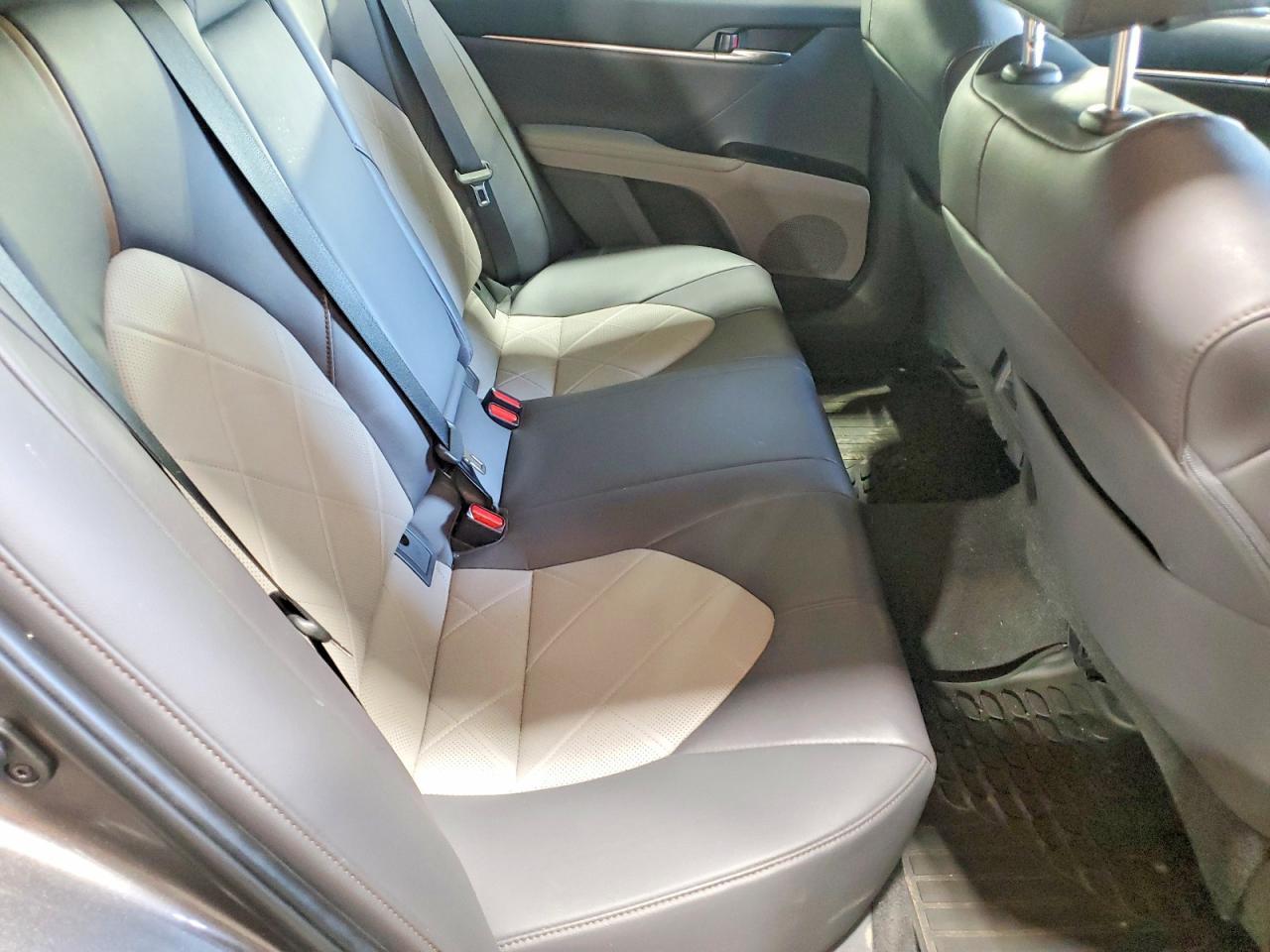 2019 Toyota Camry Xle - zdjęcie 10