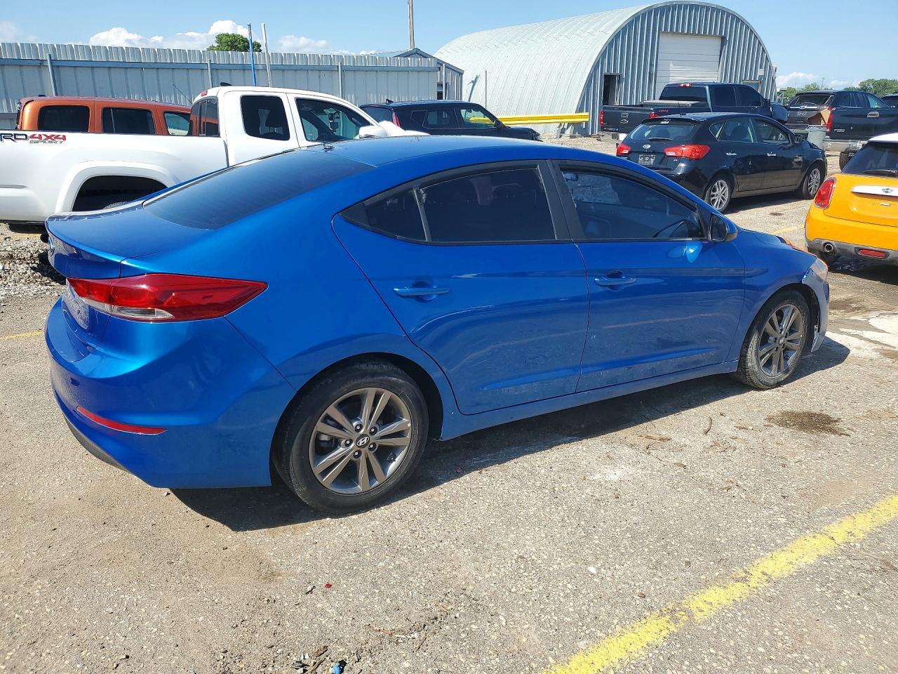 2018 Hyundai Elantra - zdjęcie 3