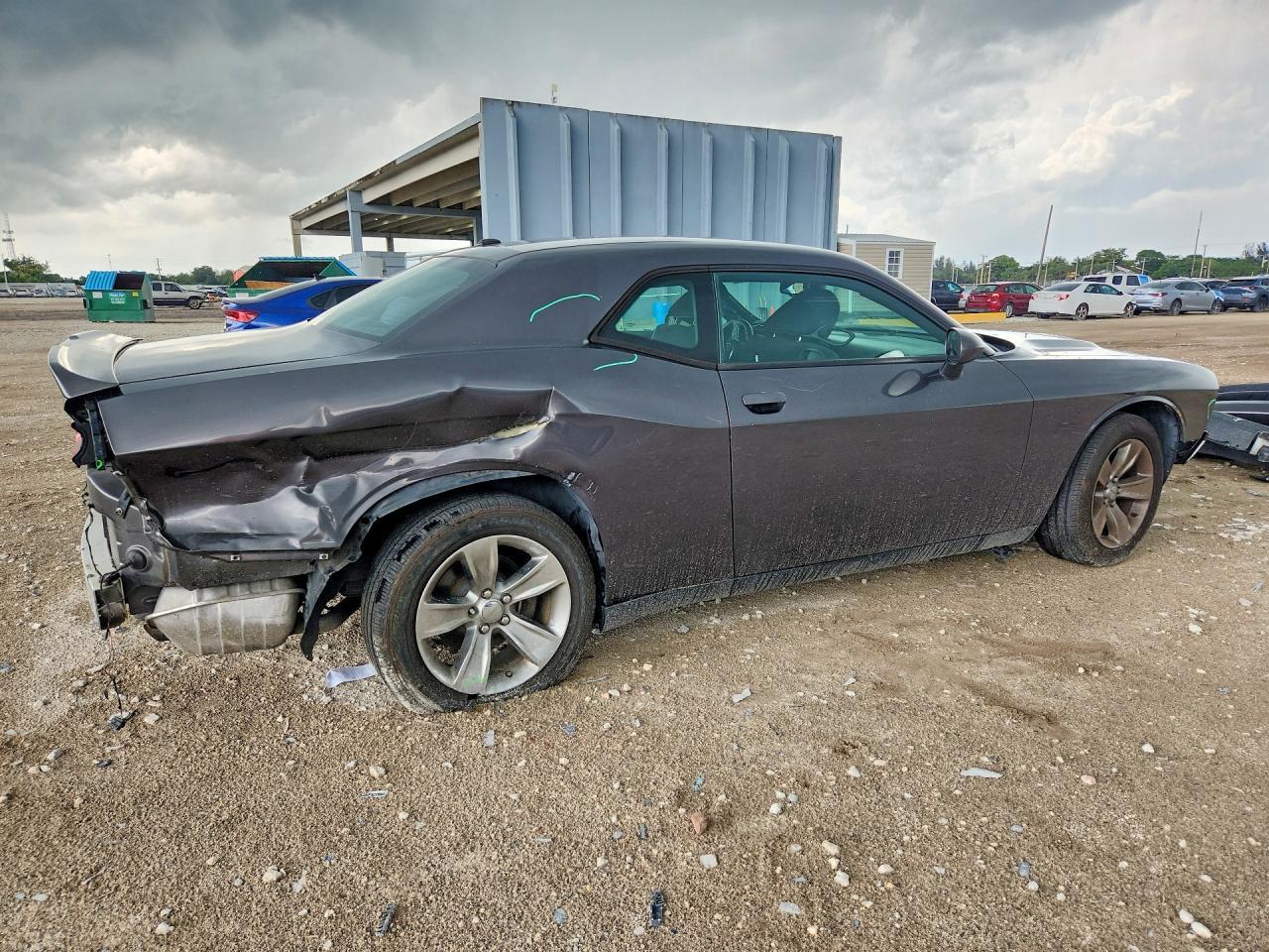 2018 Dodge Challenger Sxt - zdjęcie 3