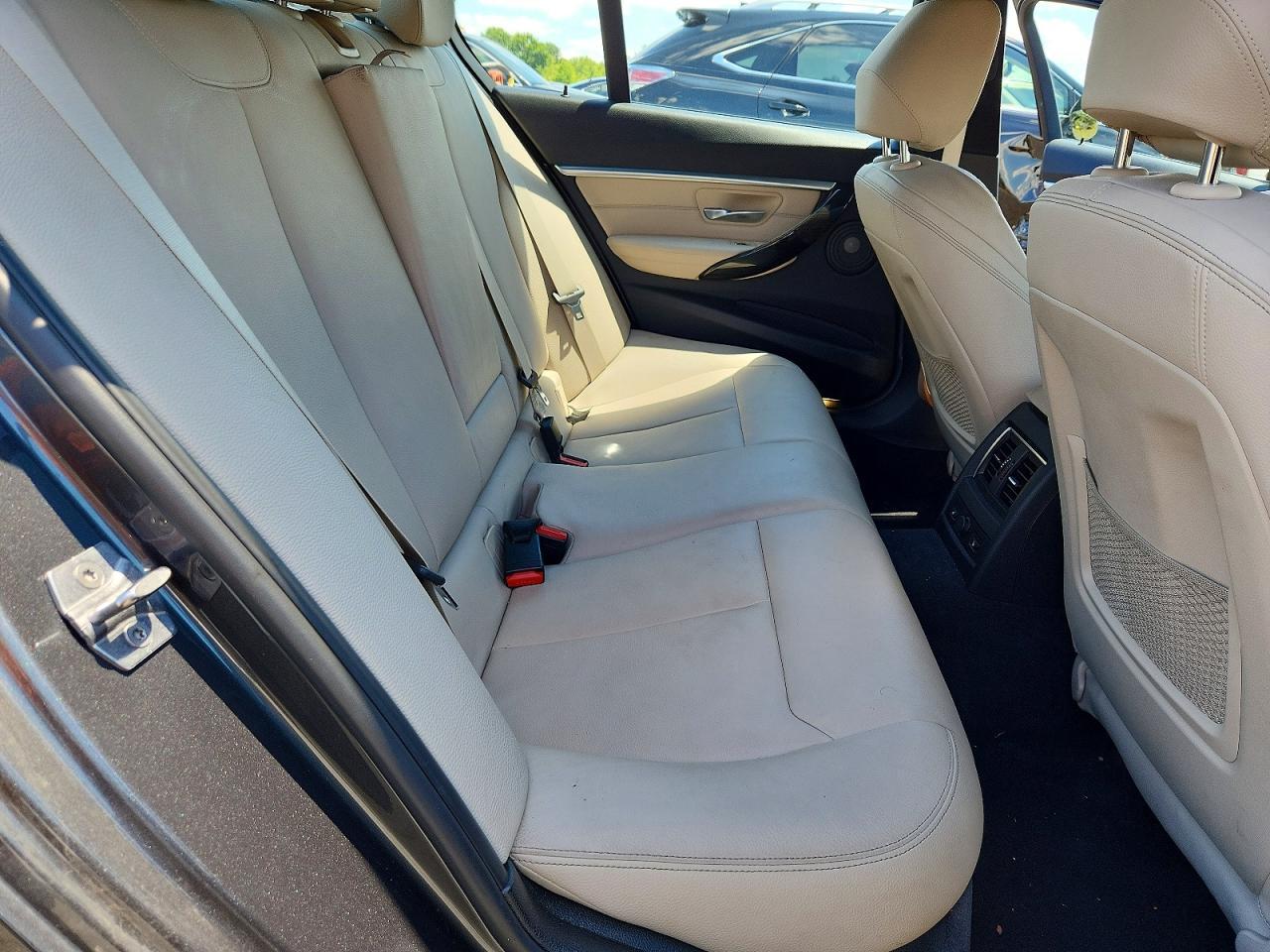 2016 BMW 340 Xi - zdjęcie 10