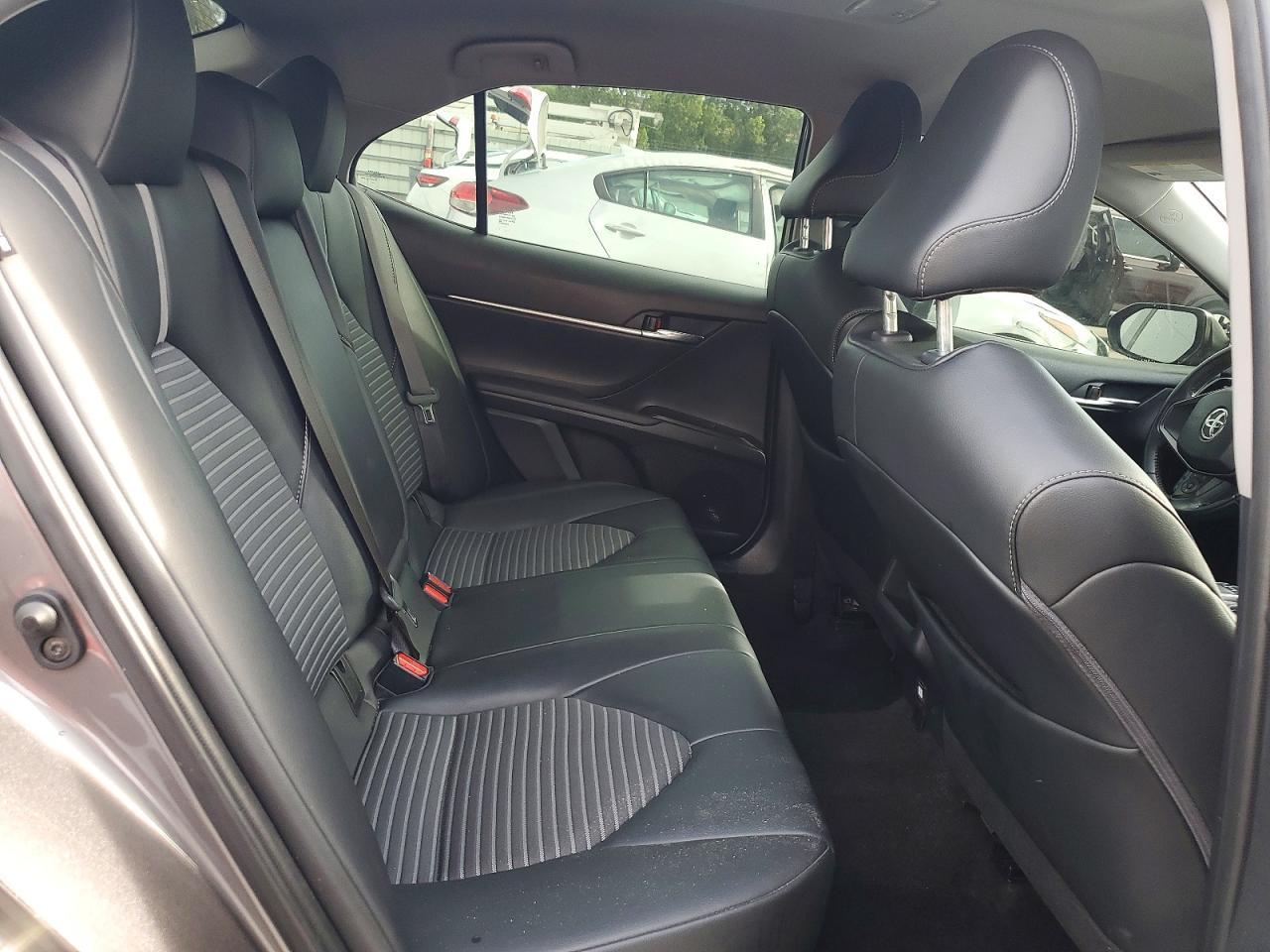 2023 Toyota Camry Se - zdjęcie 10