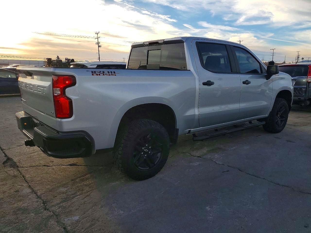 2021 Chevrolet Silverado K1500 Lt Trail Boss - zdjęcie 3