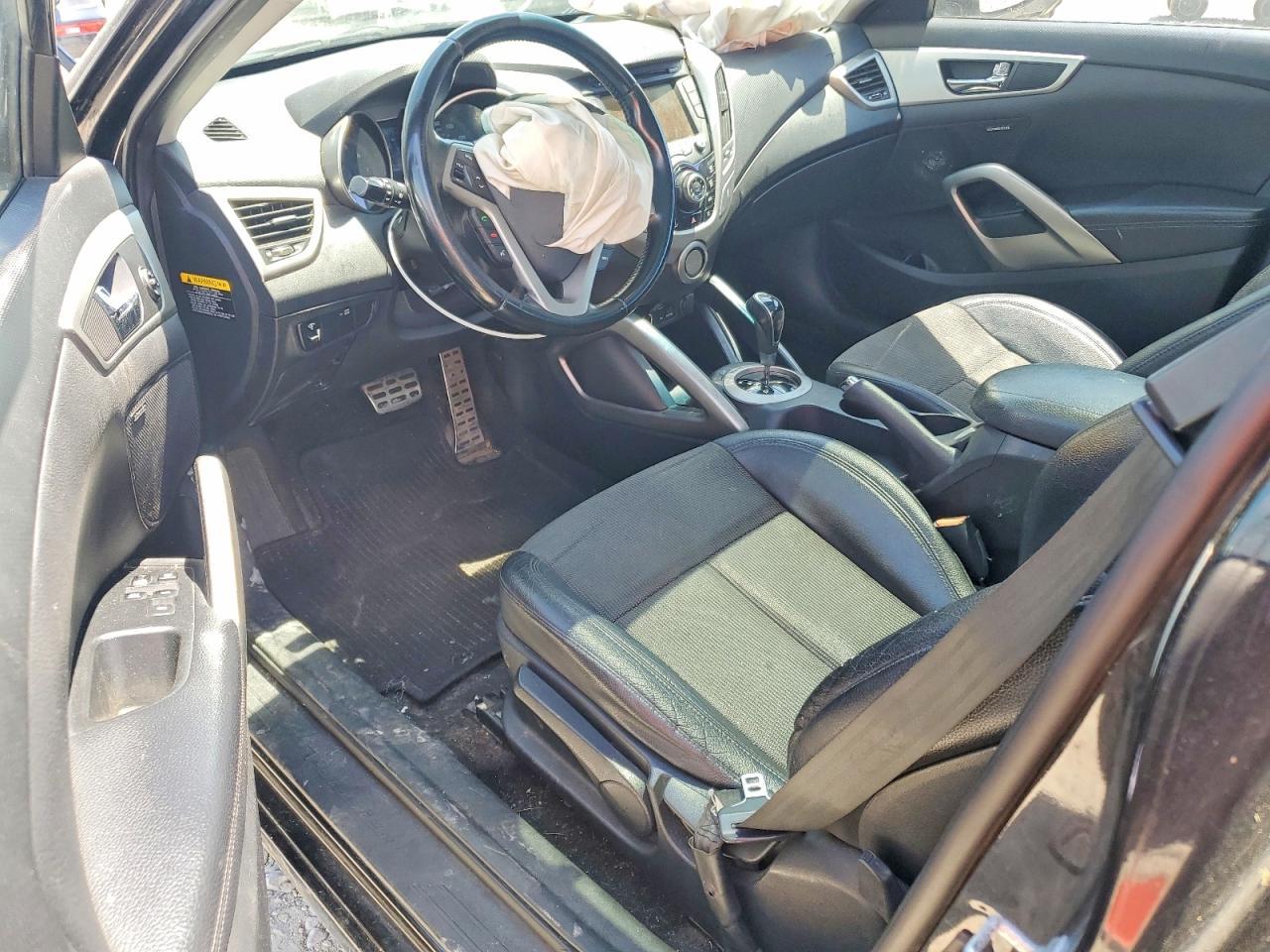 2014 Hyundai Veloster Base - zdjęcie 8